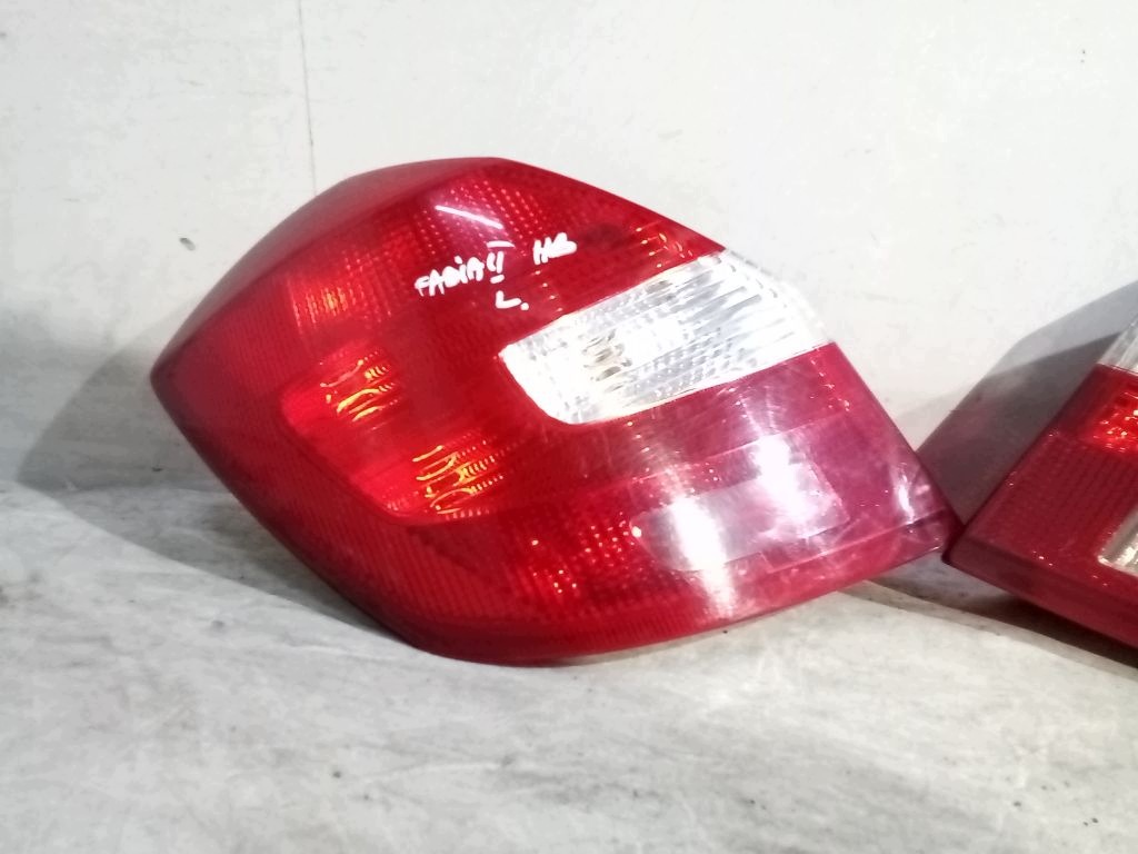 Skoda Fabia II HB lights rear part rear. right and left