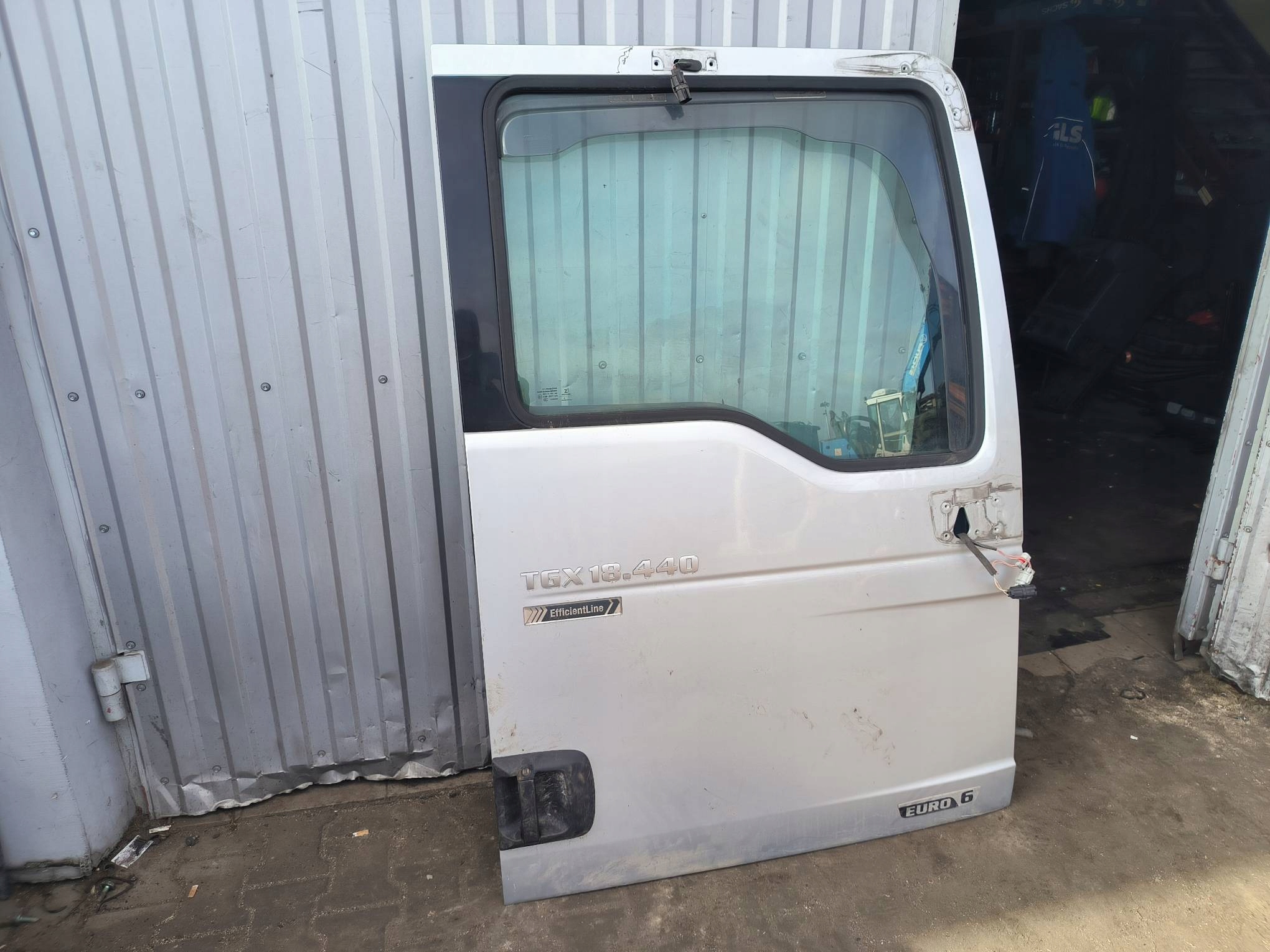 door right front E6 MAN TGX 18.440