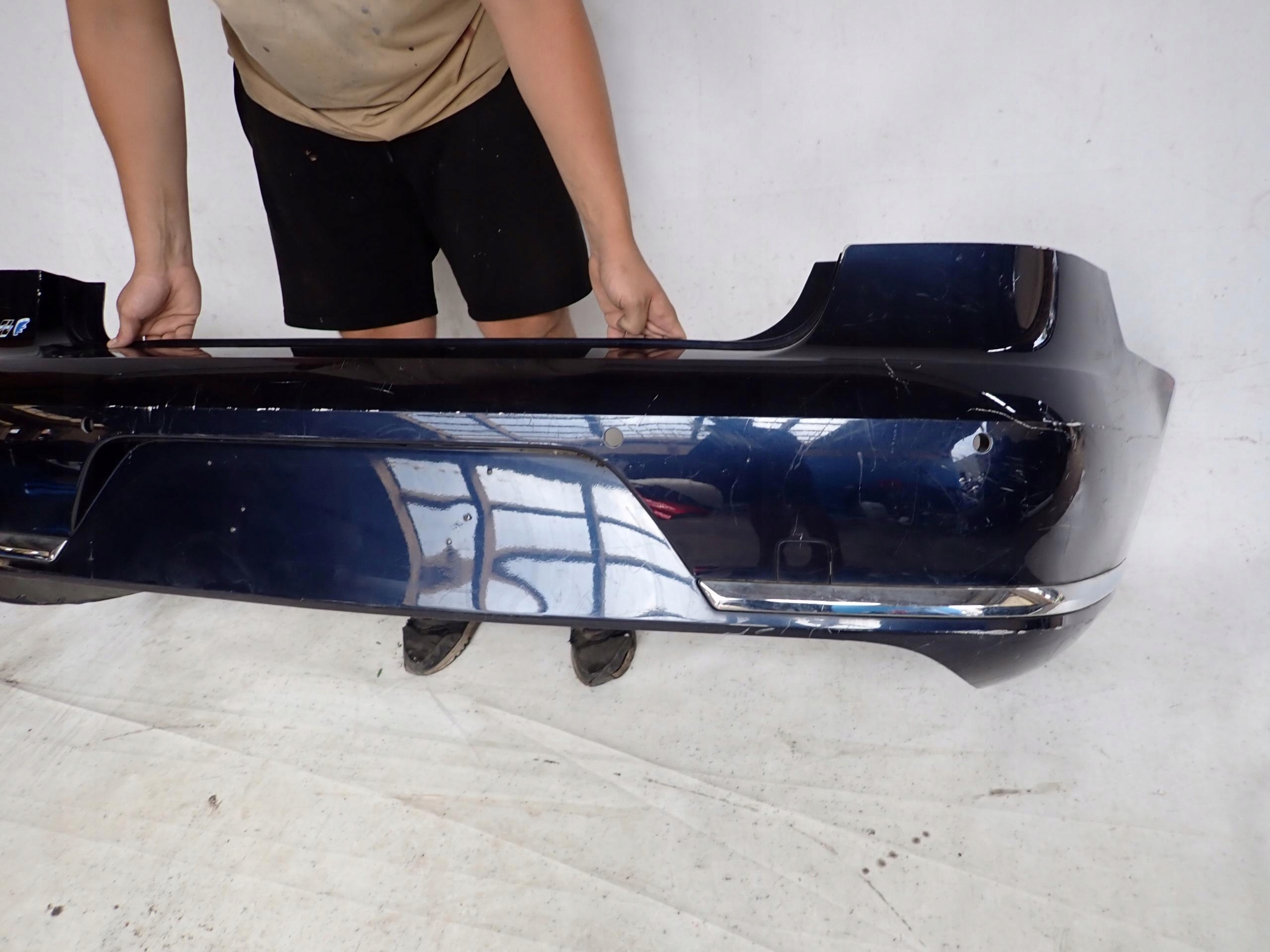 VW PASSAT B7 sedan 10- bumper rear part rear PDC