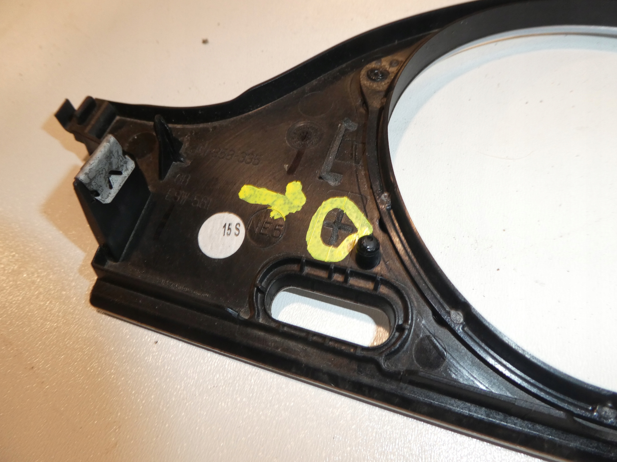 instrument panel frame of dials VW PASSAT B6 3C1858335