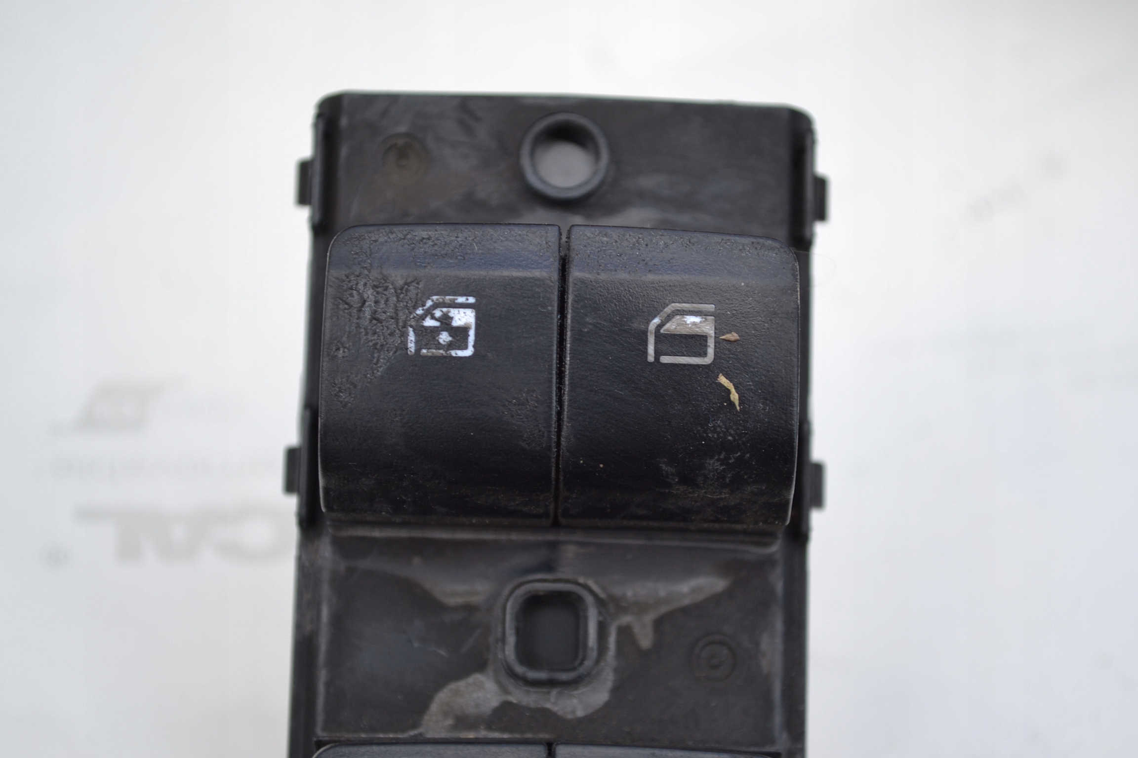 NK296 Hyundai i20 III Panel window control switch front