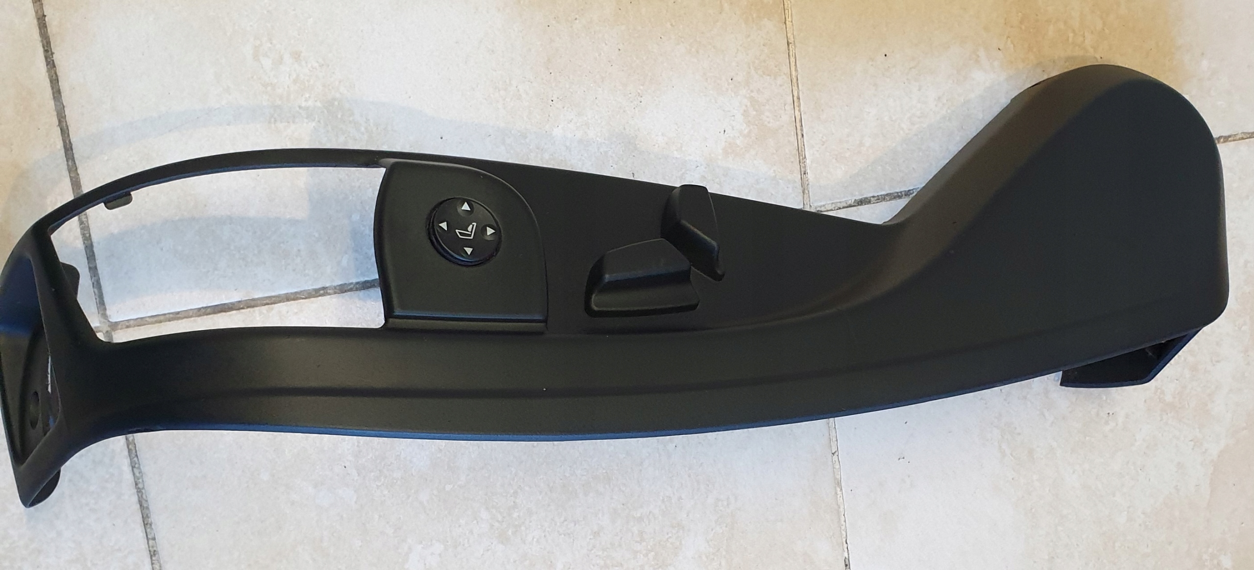 cover seat left front PRAELACZNIKI BMW X5 E70 X6 E71 OE EU
