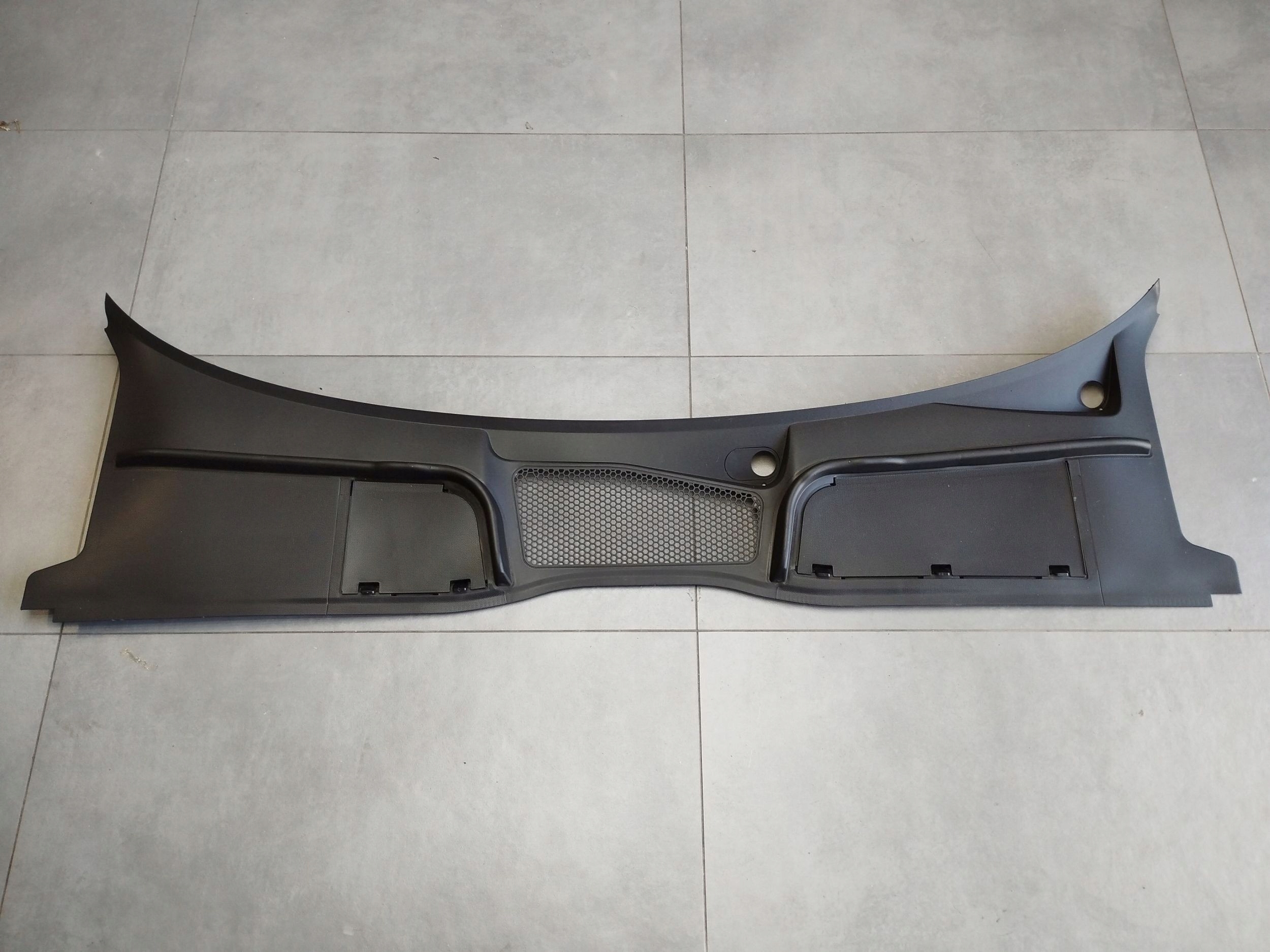 Audi A4 S4 B9 8W torpedo plastic 8W1819403A