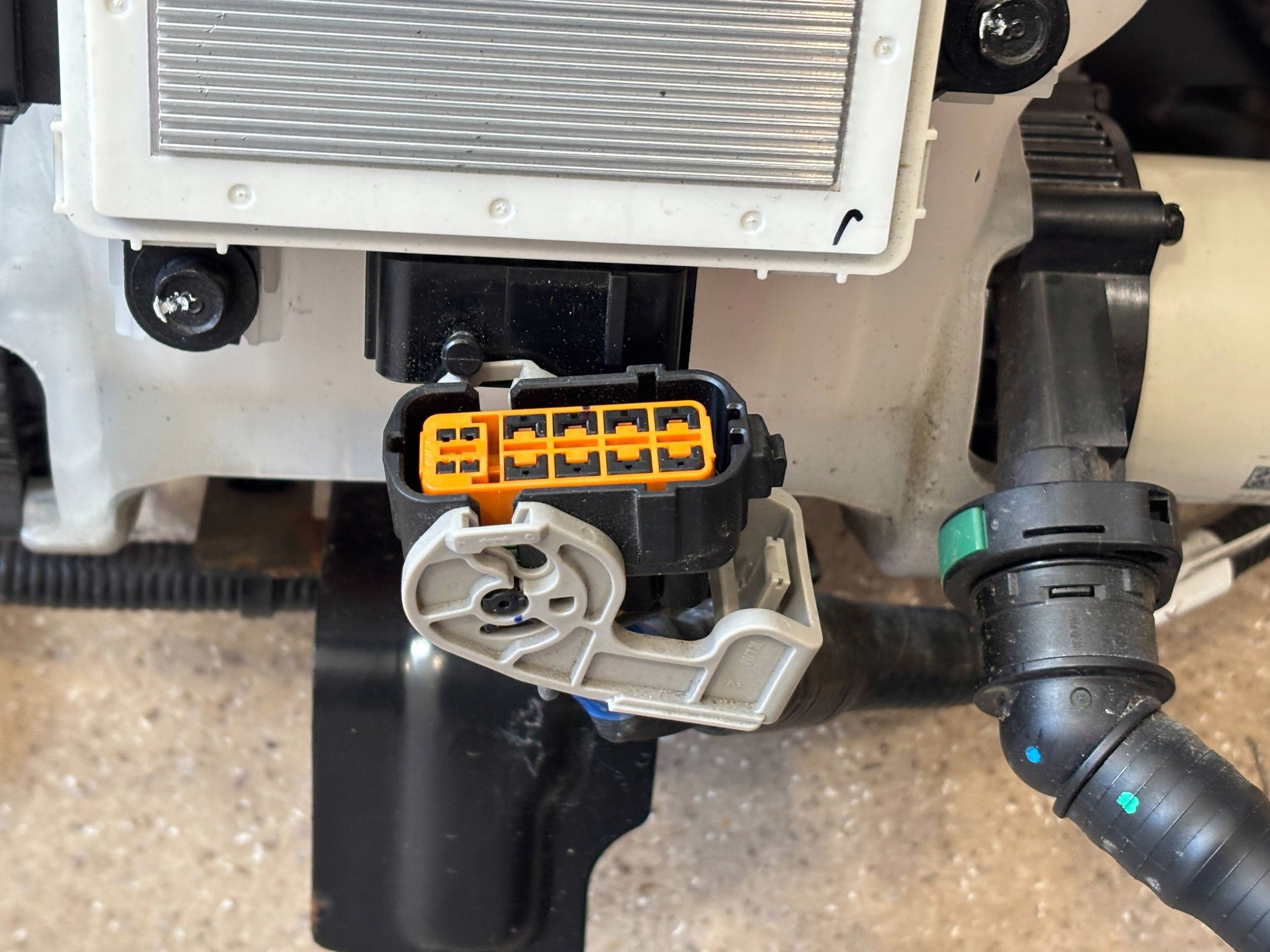 бачок расширительный kia EV9 25429DO500