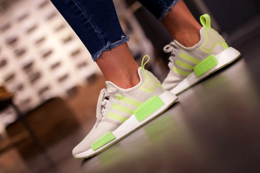 

Adidas Originals NMD_R1 Nomad Boost