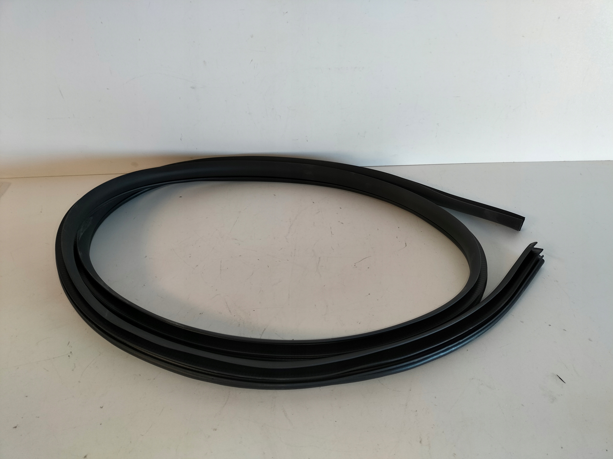 gasket door przednich front left KIA RIO III 11-16