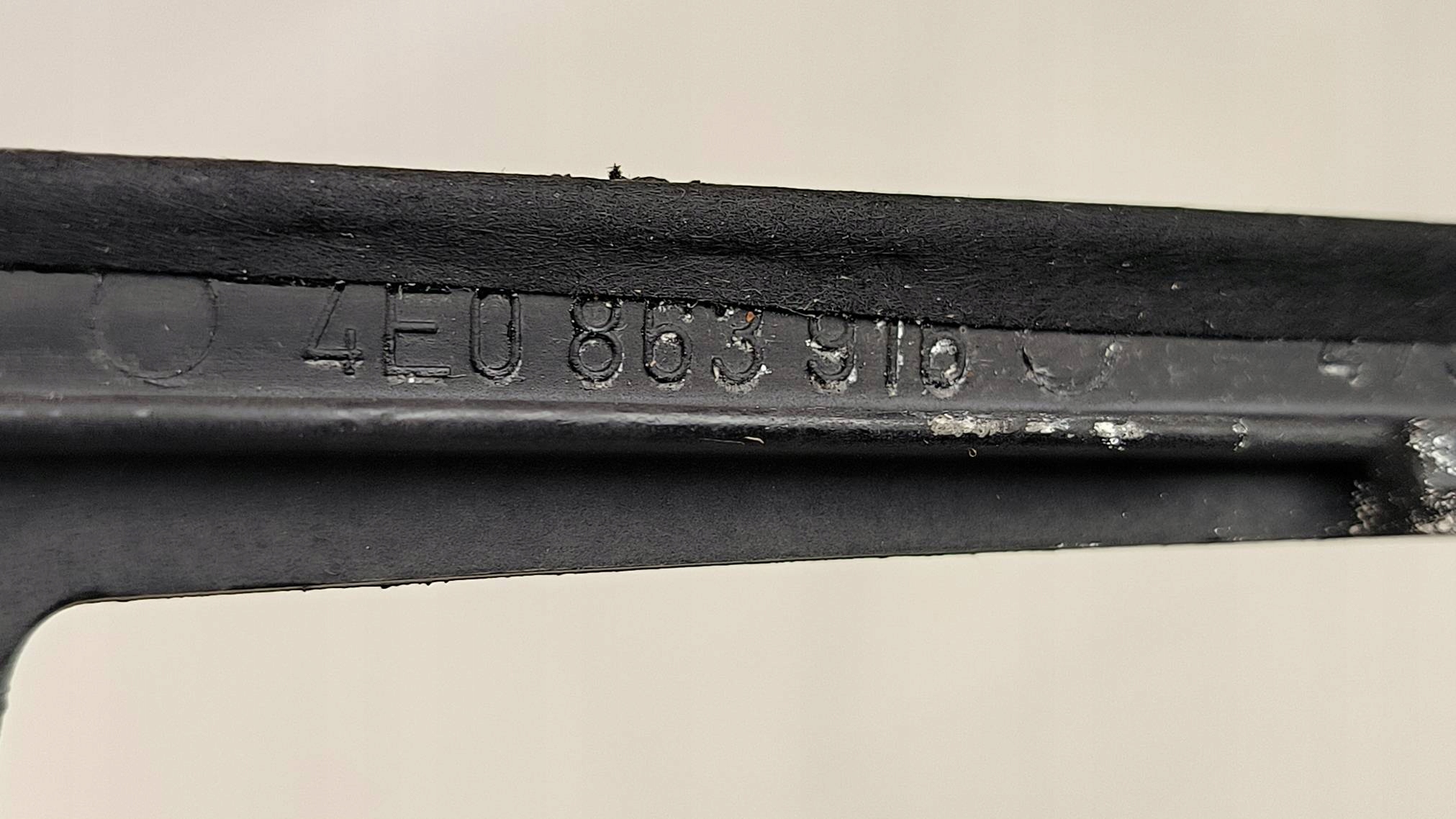 DEKOR moulding 4E1858601 AUDI A8 D3