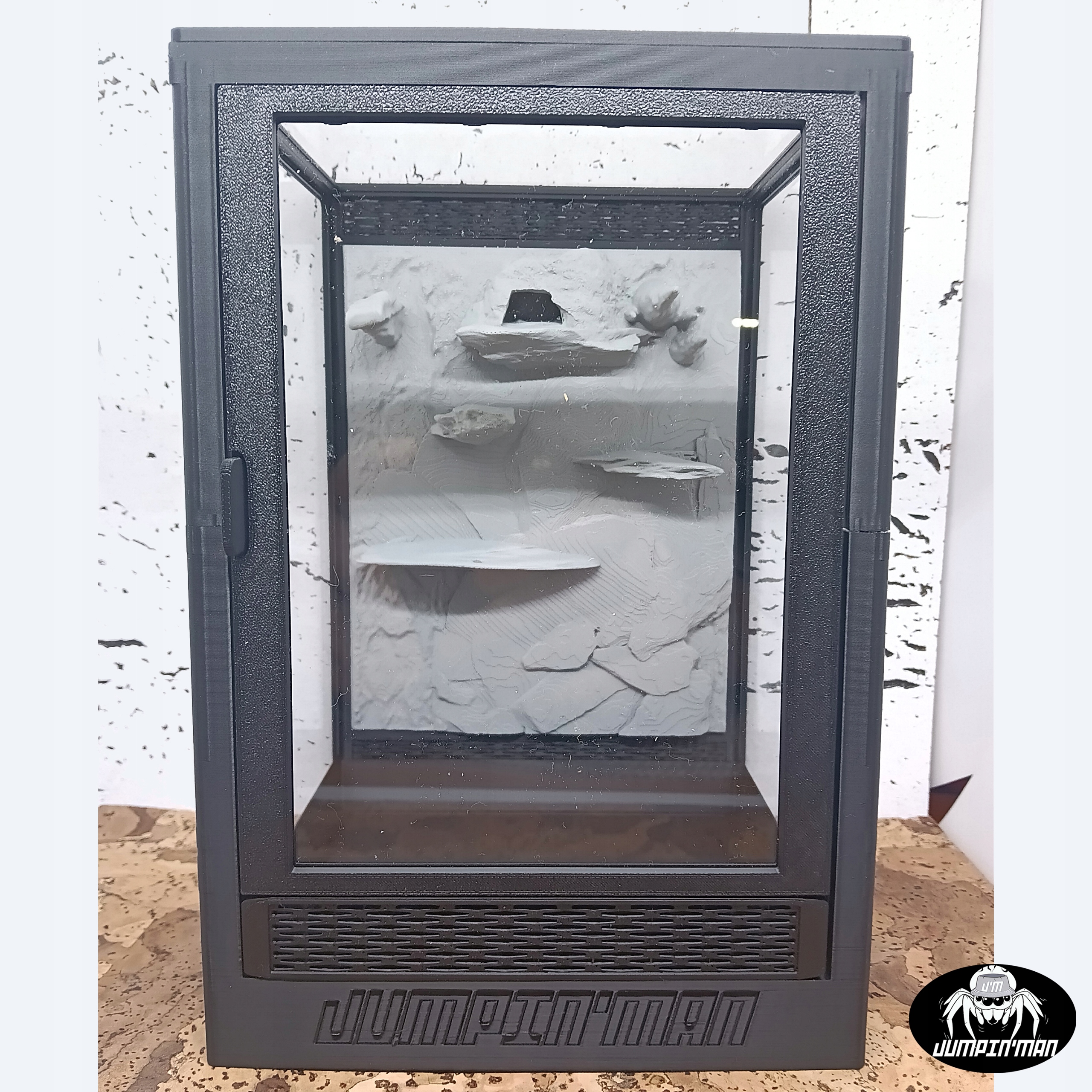 Levně Terárium na závěs dveří Furtka 22x15 x14.7 cm Stěna. skokan apod.