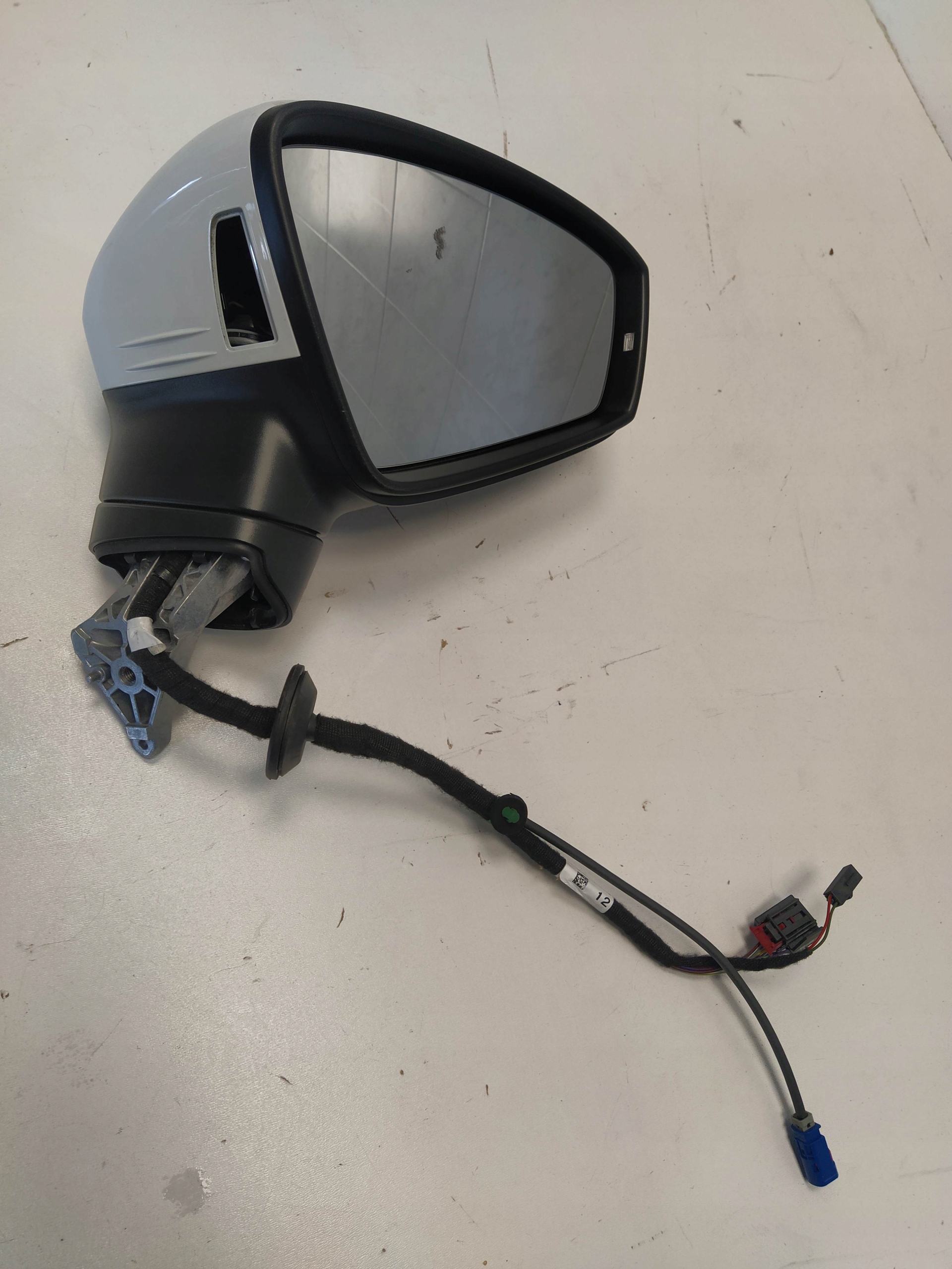 VW TIGUAN II 5NB mirror right front front ASYSTENT - KAMERA 13+2+1 PIN