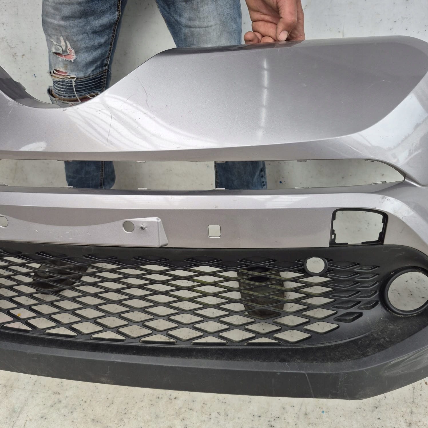 TOYOTA C-HR and 1 16-19 bumper front front PDC