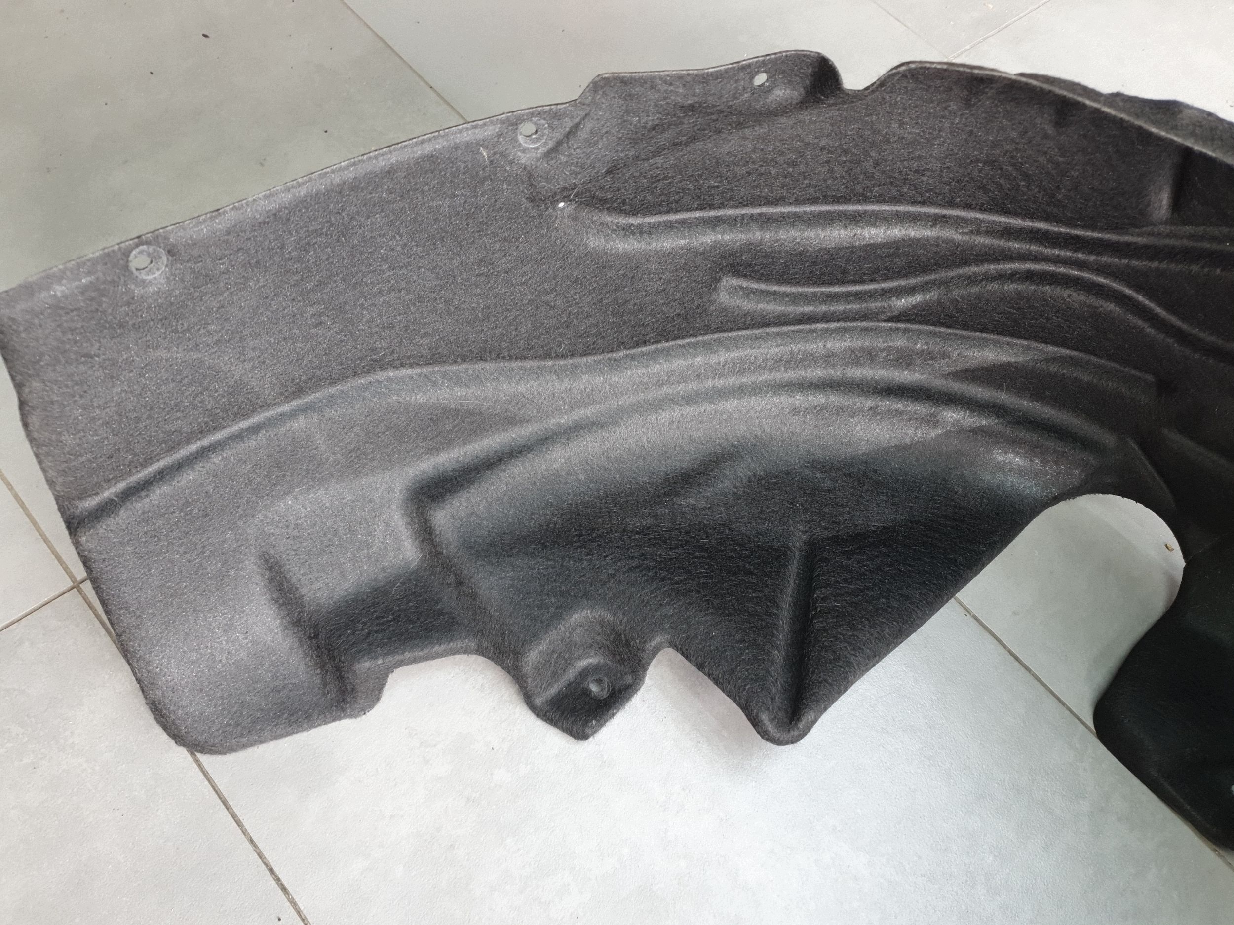 Audi A3 8Y mudguard right rear part rear. 8Y0810172A