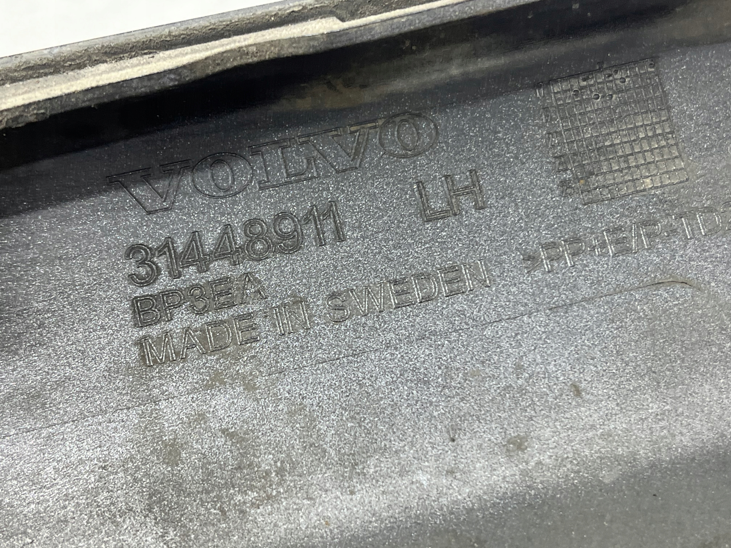 VOLVO V60 II S60 III left threshold moulding threshold ORG 31448911 714-16