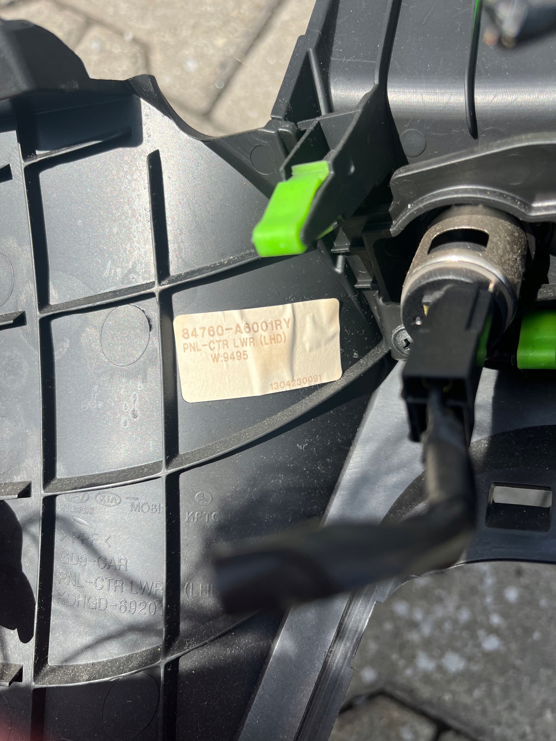 Hyundai I30 II Blende Abdeckung Panel Adapter, Stecker USB/AUX