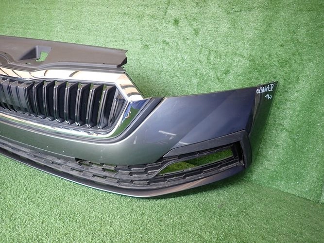 SKODA OCTAVIA IV Pare chocs avant Avant