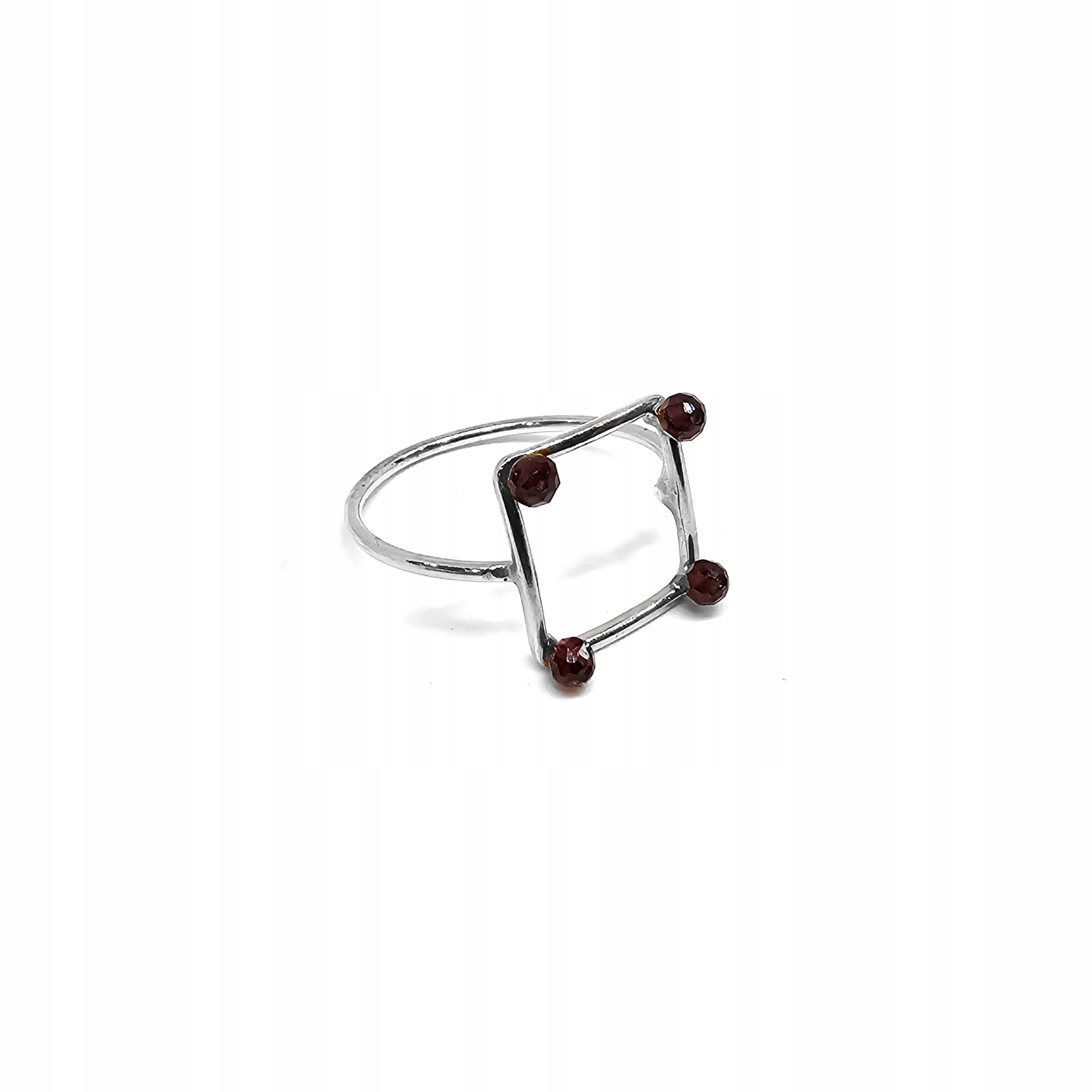 Stříbrný prstýnek čtverec s granátovou barvou, granát, velikost 925