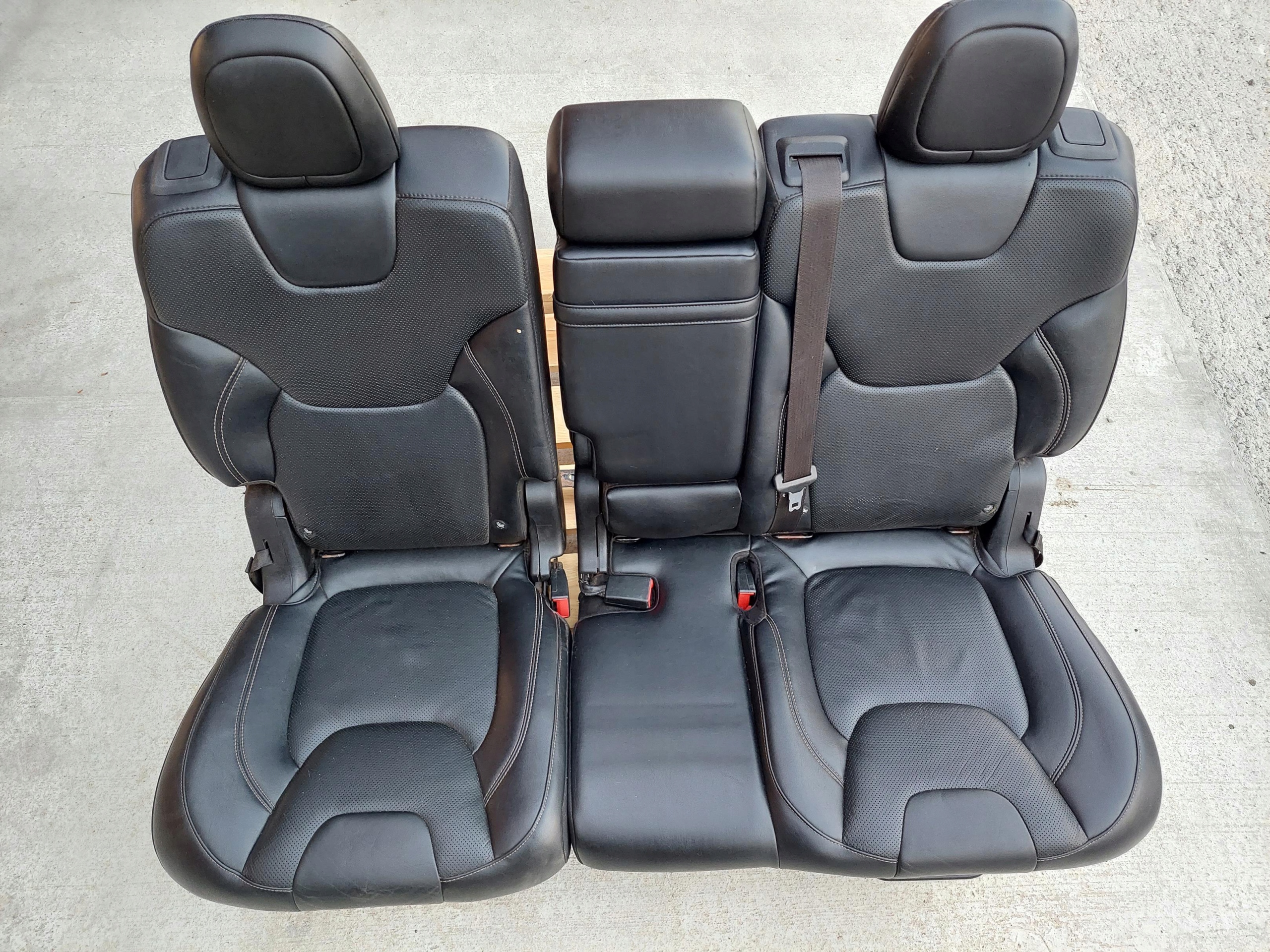 seat rear part rear arm rests complete JEEP CHEROKEE KL