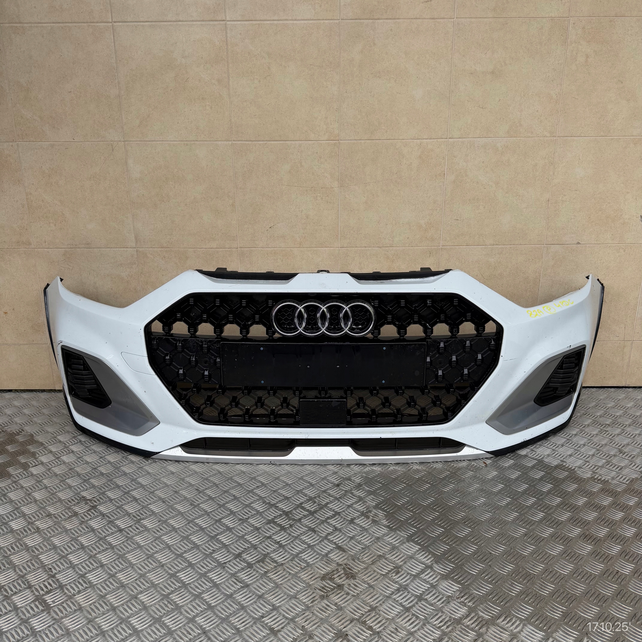 front bumper complete AUDI A1 CITY CARVER 82A 2022 ROK 4 PDC