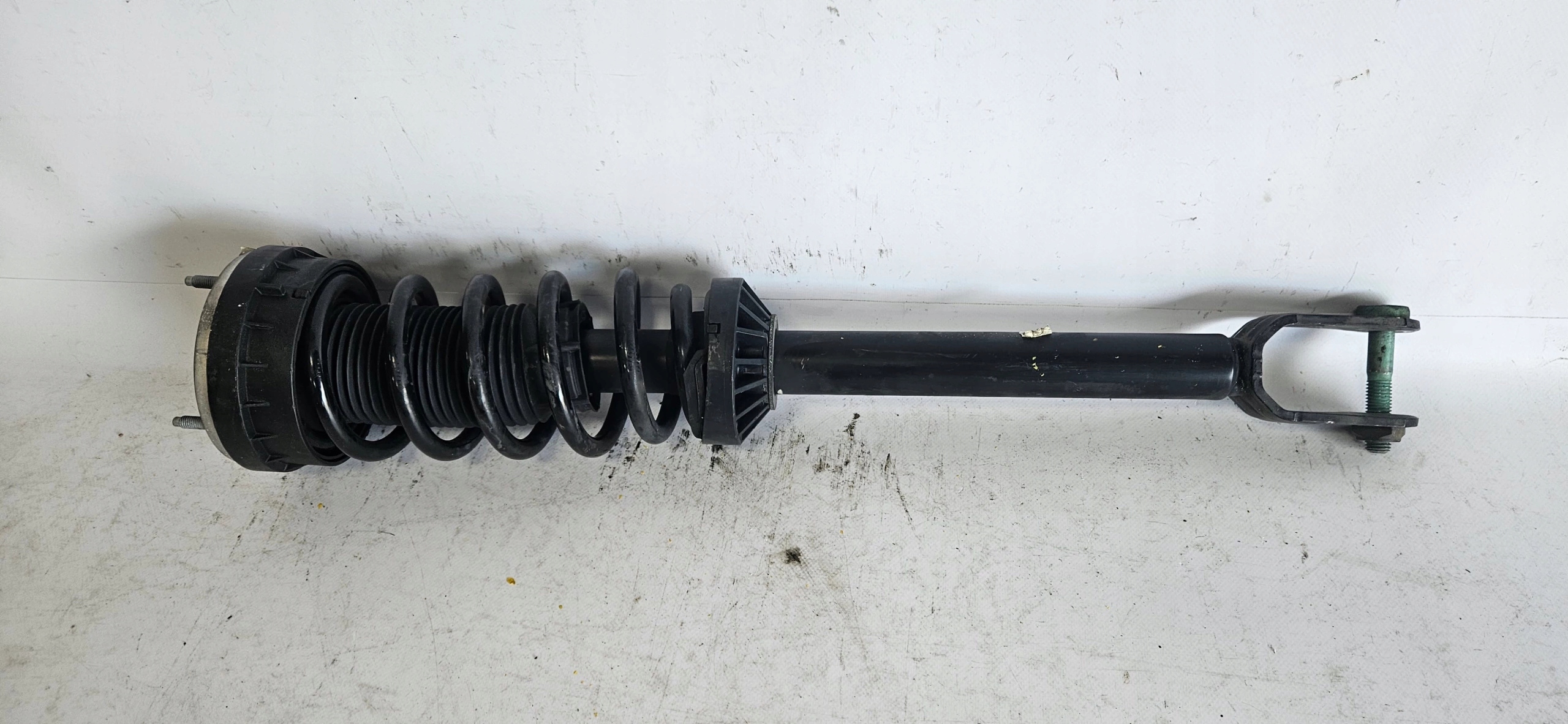 shock absorber right front JAGUAR XE 15