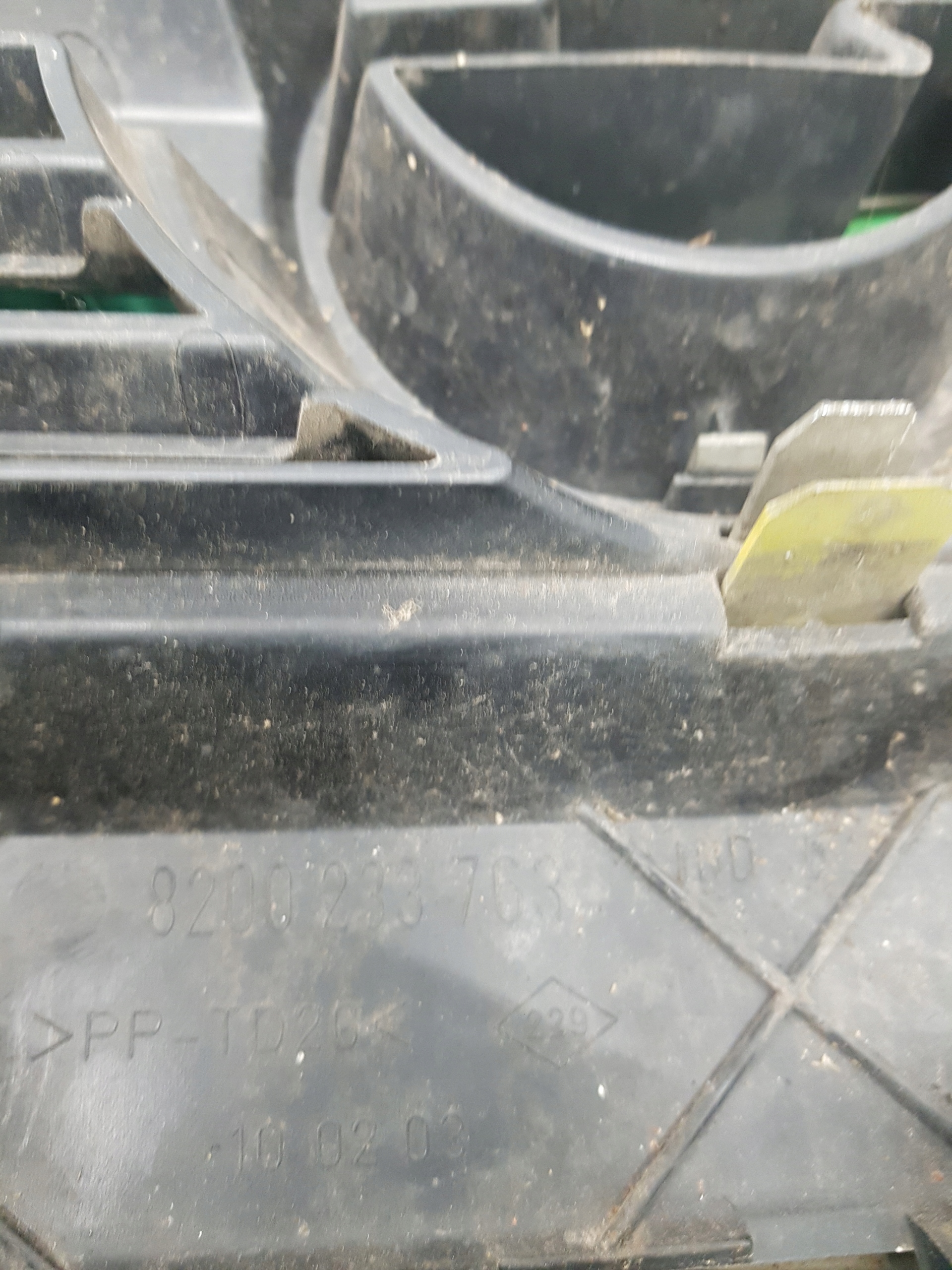 Grill Grill OPEL MOVANO 2 8200233763