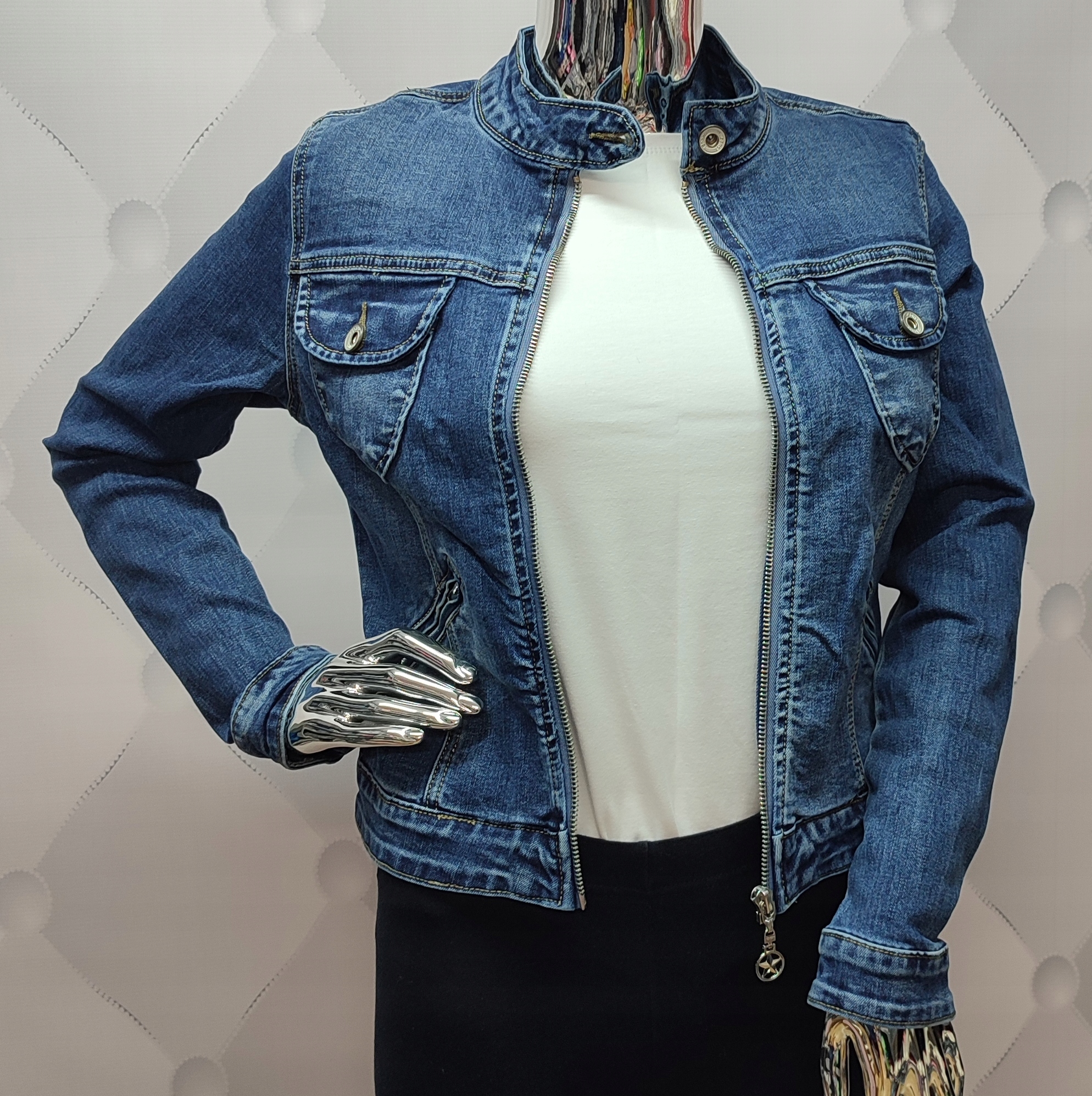 

Kurtka jeansowa damska bomberka denim na stójce M