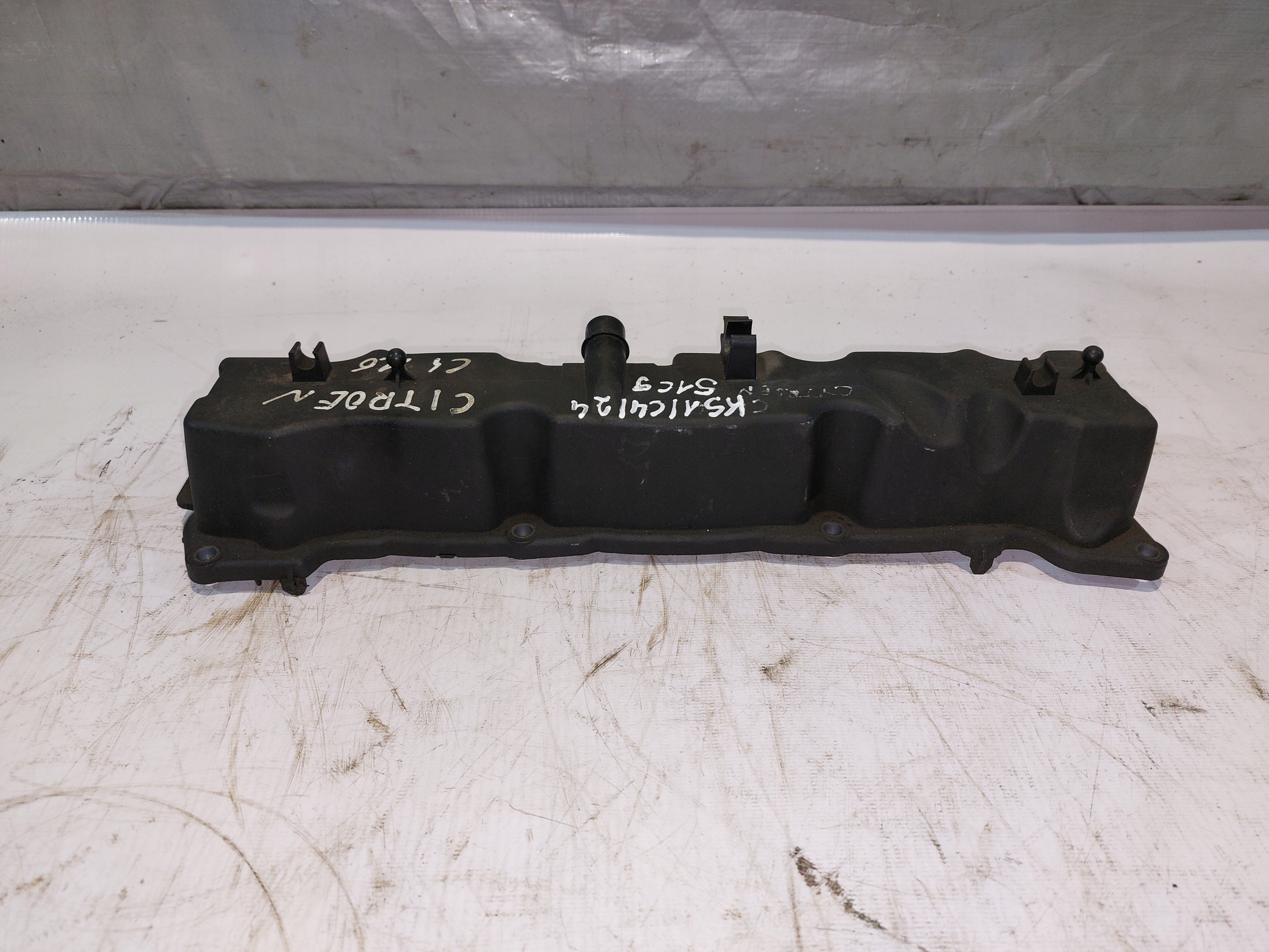 valve cover CITROEN C4 1.6