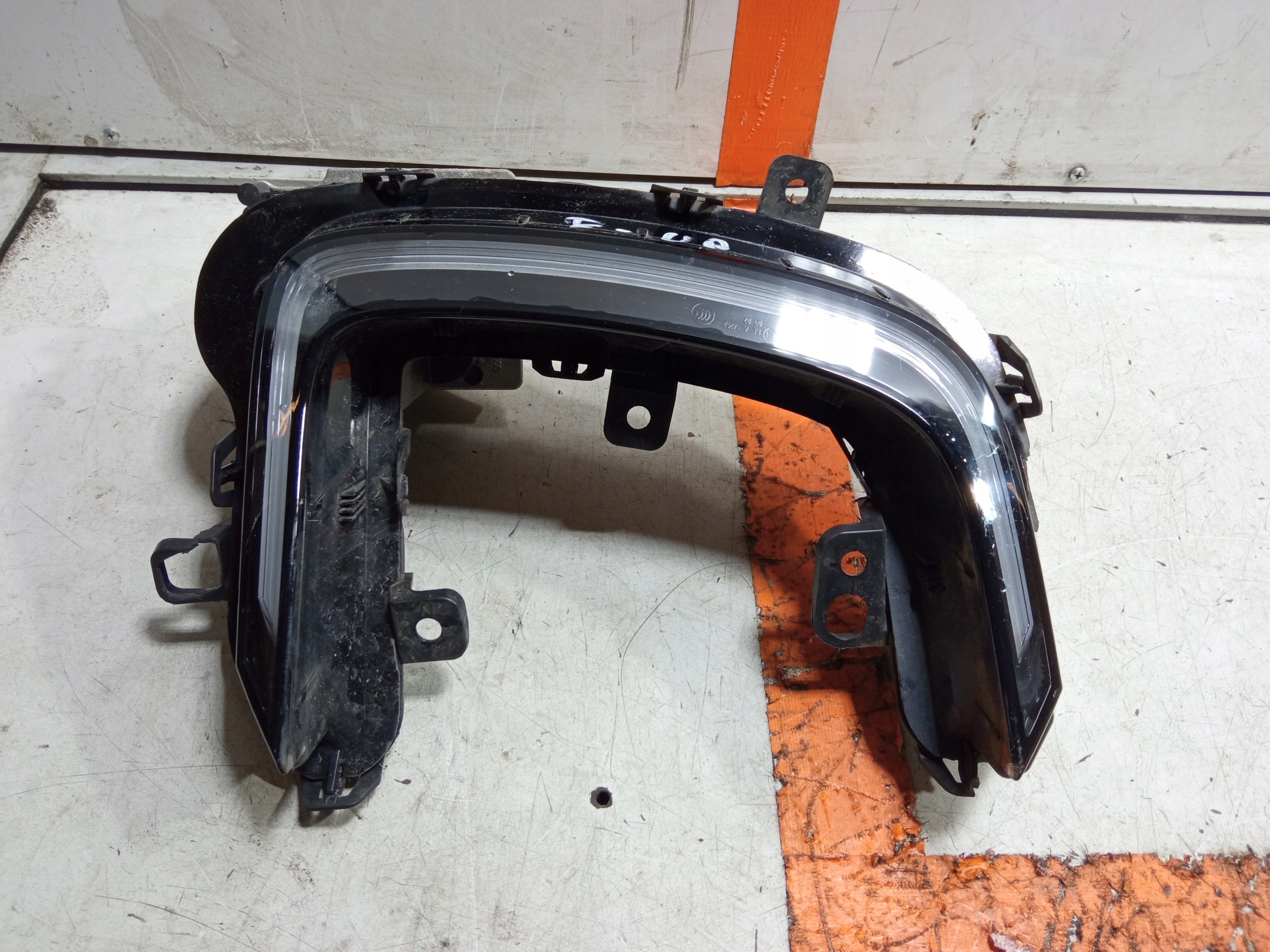 vw UP ГАЛОГЕН led левый 12E941055E