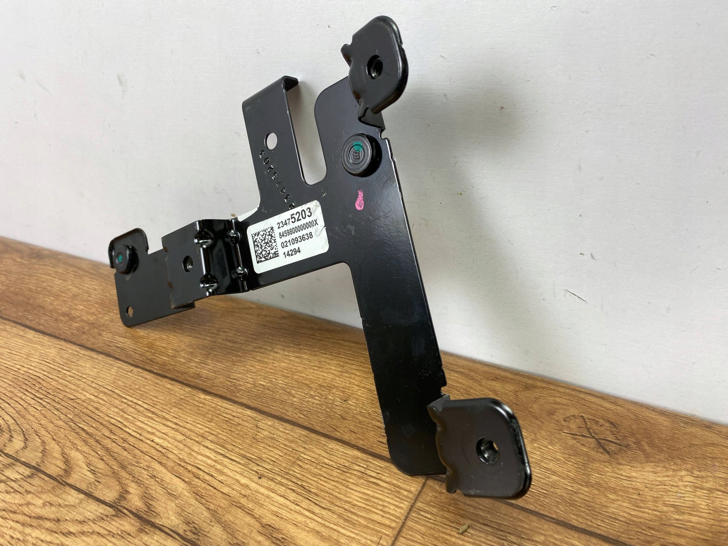 console holder bracket Cadillac CTS III 2014+