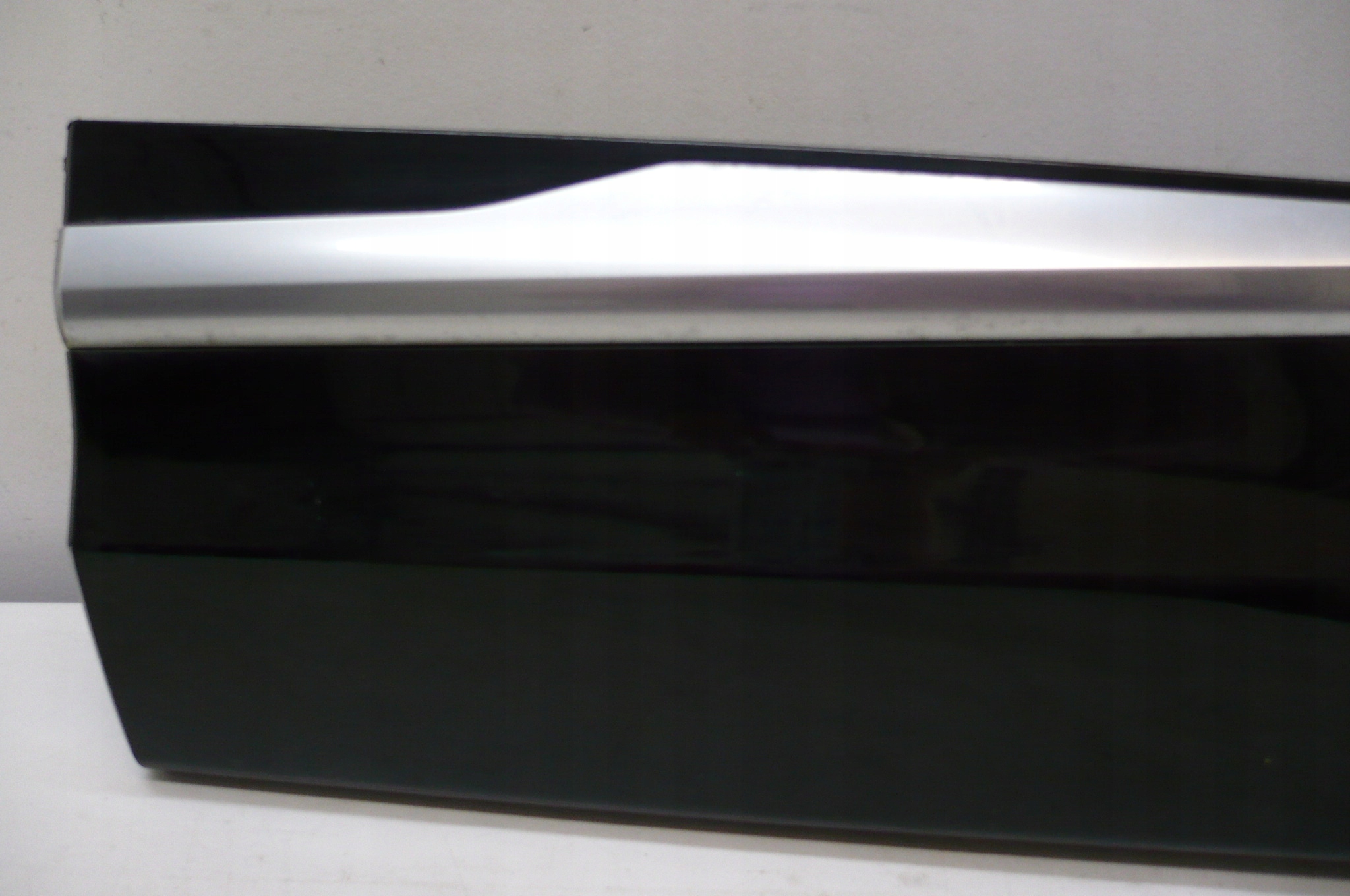 KIA SPORTAGE V 21- moulding door left rear part