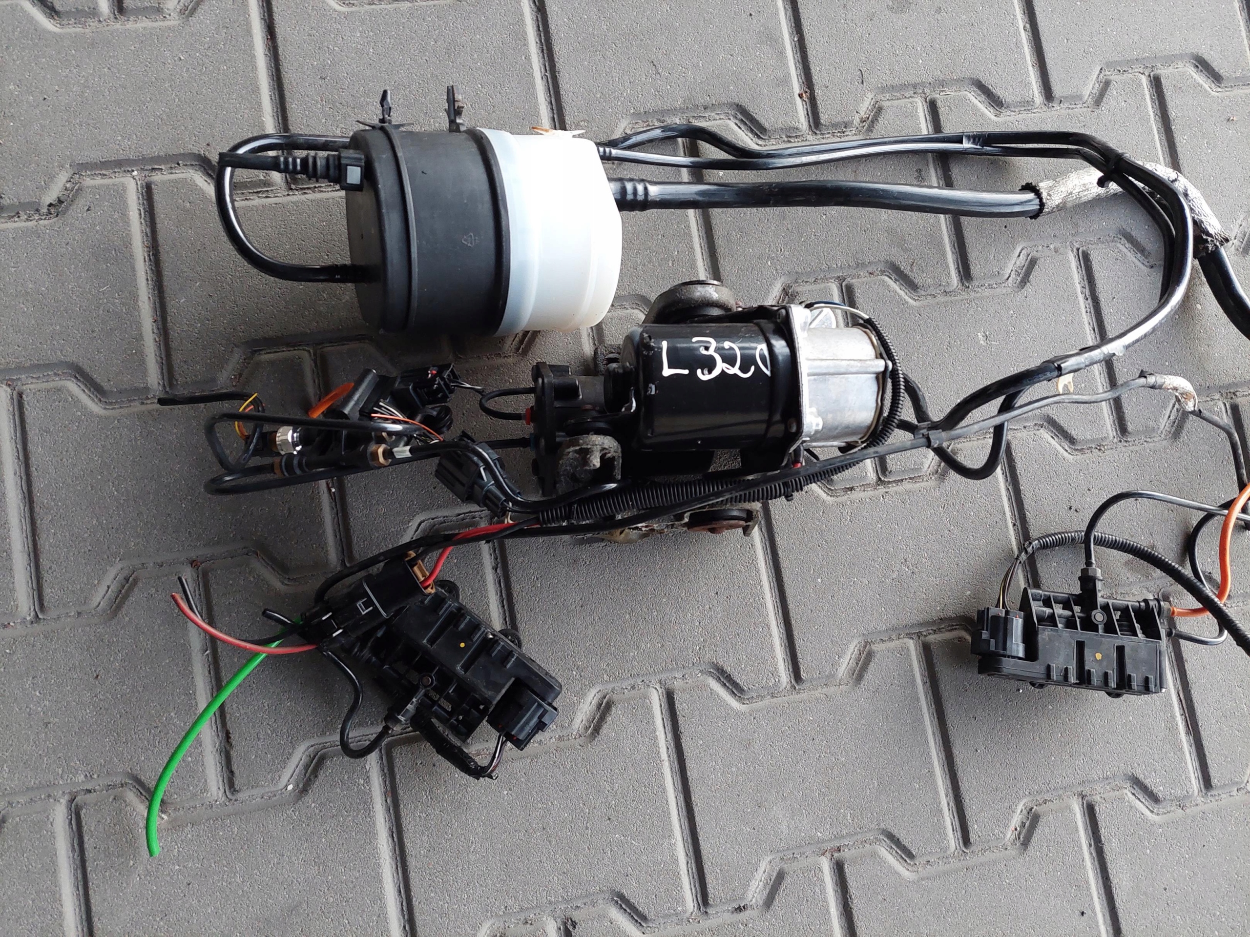 compressor; springing 6H22-19G525-AE RANGE ROVER III SPORT L320 LIFT 3.0 D