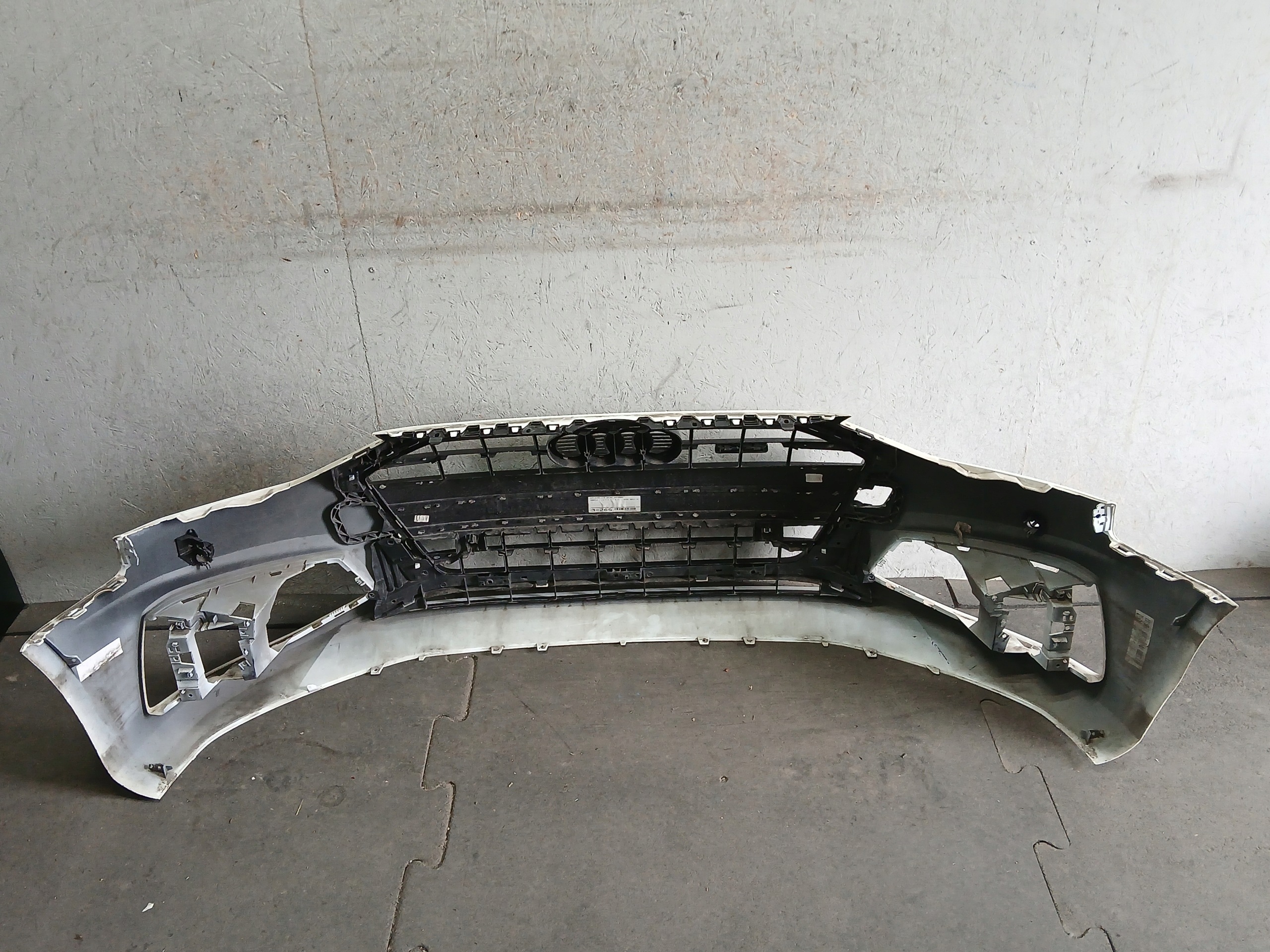 bumper front AUDI A4 B9 8W LIFT
