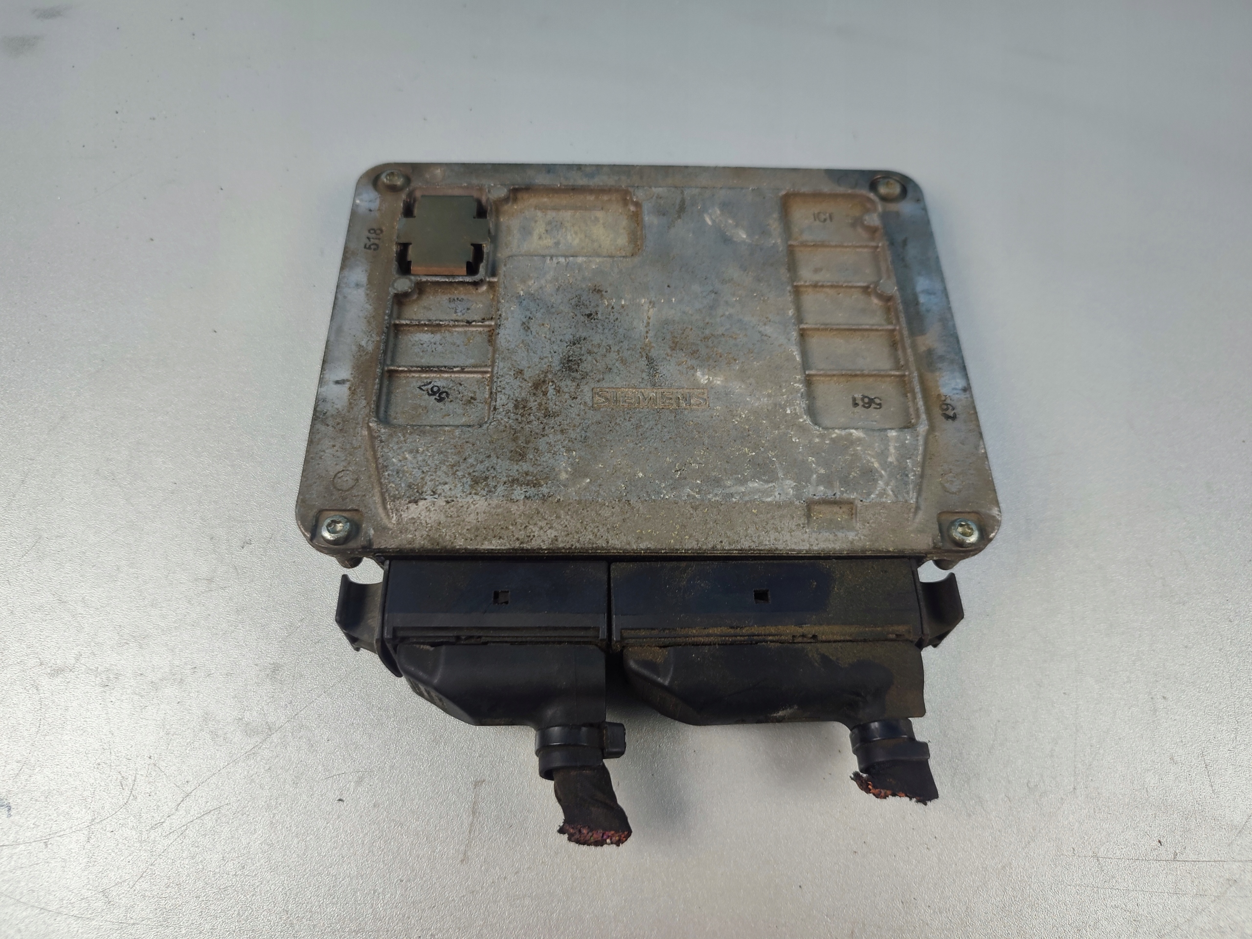 computer control unit VW Touran 1.6 06A906033DR