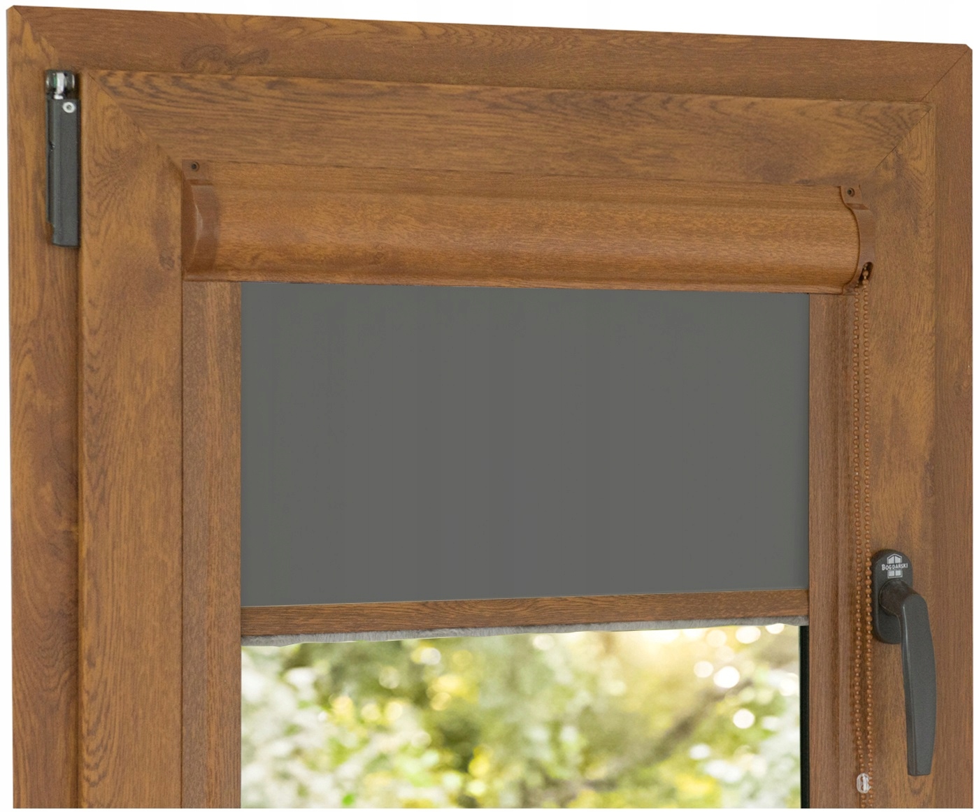 

Rolety Zaciemniające w Kasecie z prowadnicami drew