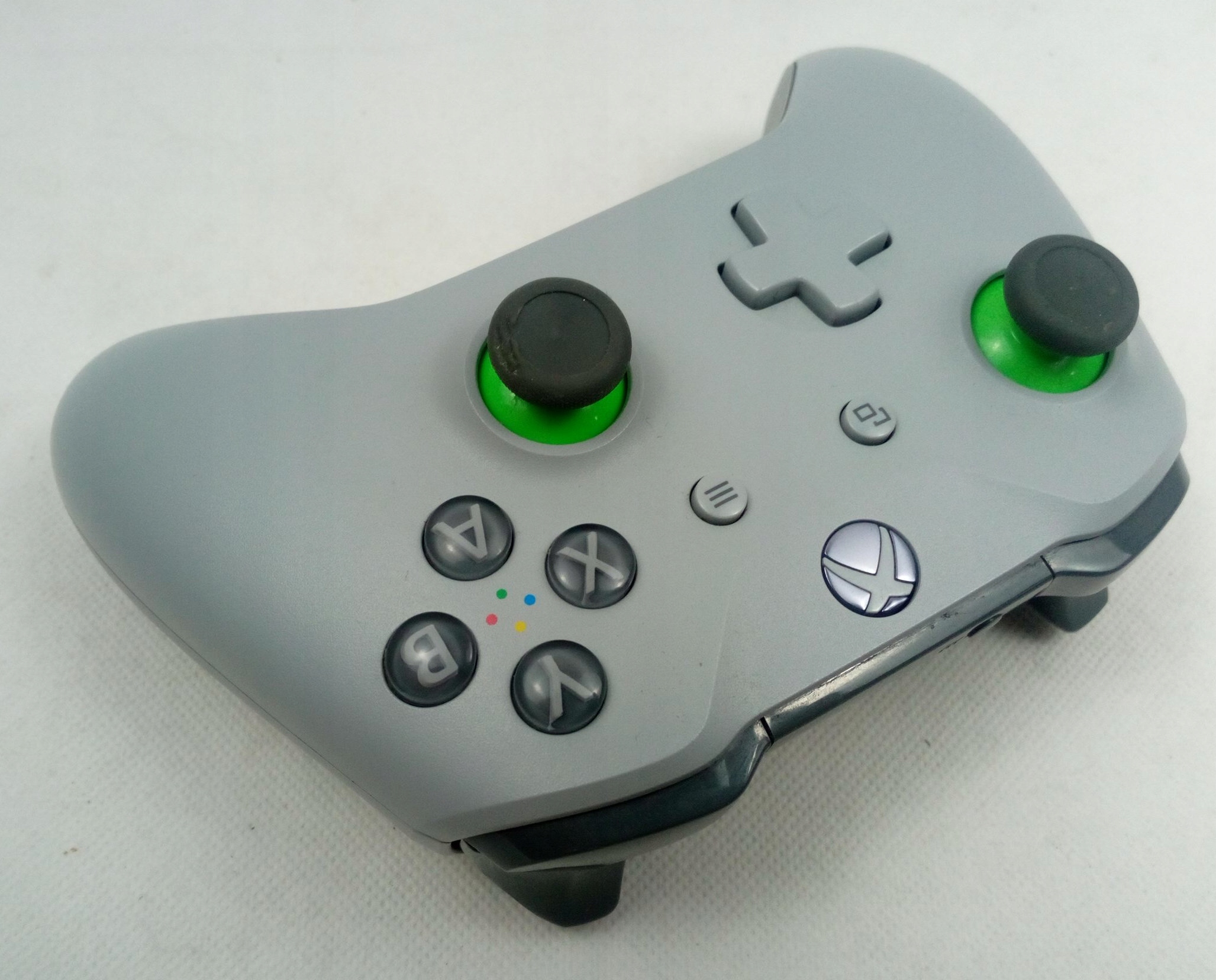 ORYGINALNY BEZPRZEWODOWY PAD XBOX ONE S X SERIES X S PC SZARY ZIELONY XONE Zasilanie bateryjne USB