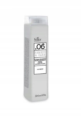 Silky .06 Szampon Przeciwłupieżowy Peelingujący 1000ml