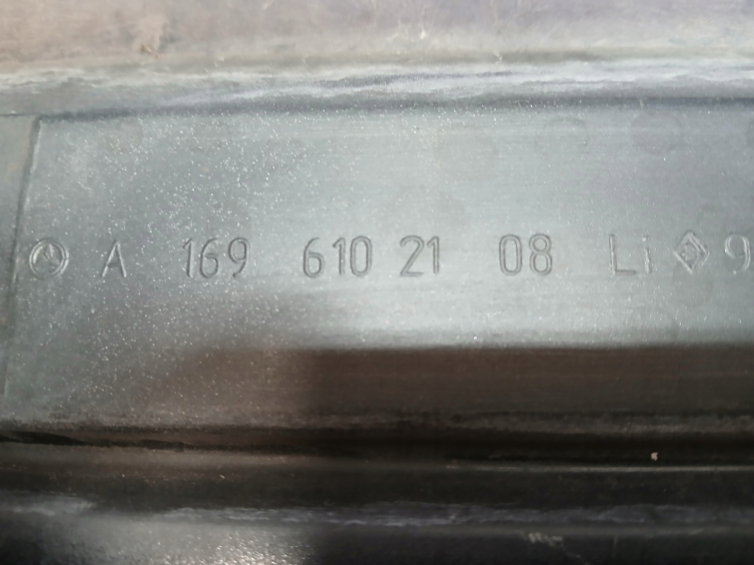 threshold moulding threshold left MERCEDES B KLASA W169 A1696102108