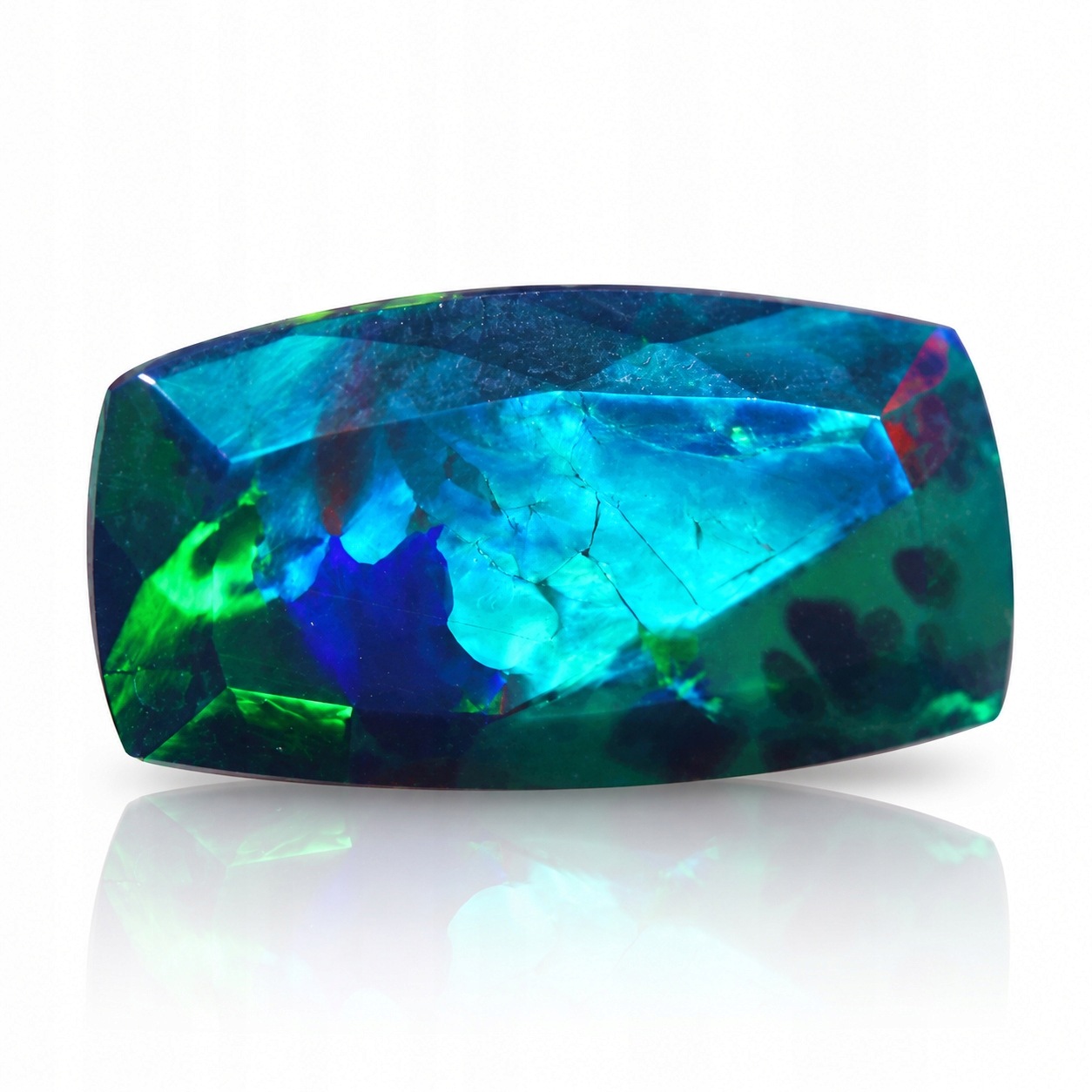 Přírodní opál Černý 1.43 ct Cushion Etiopie certifikát Wbd