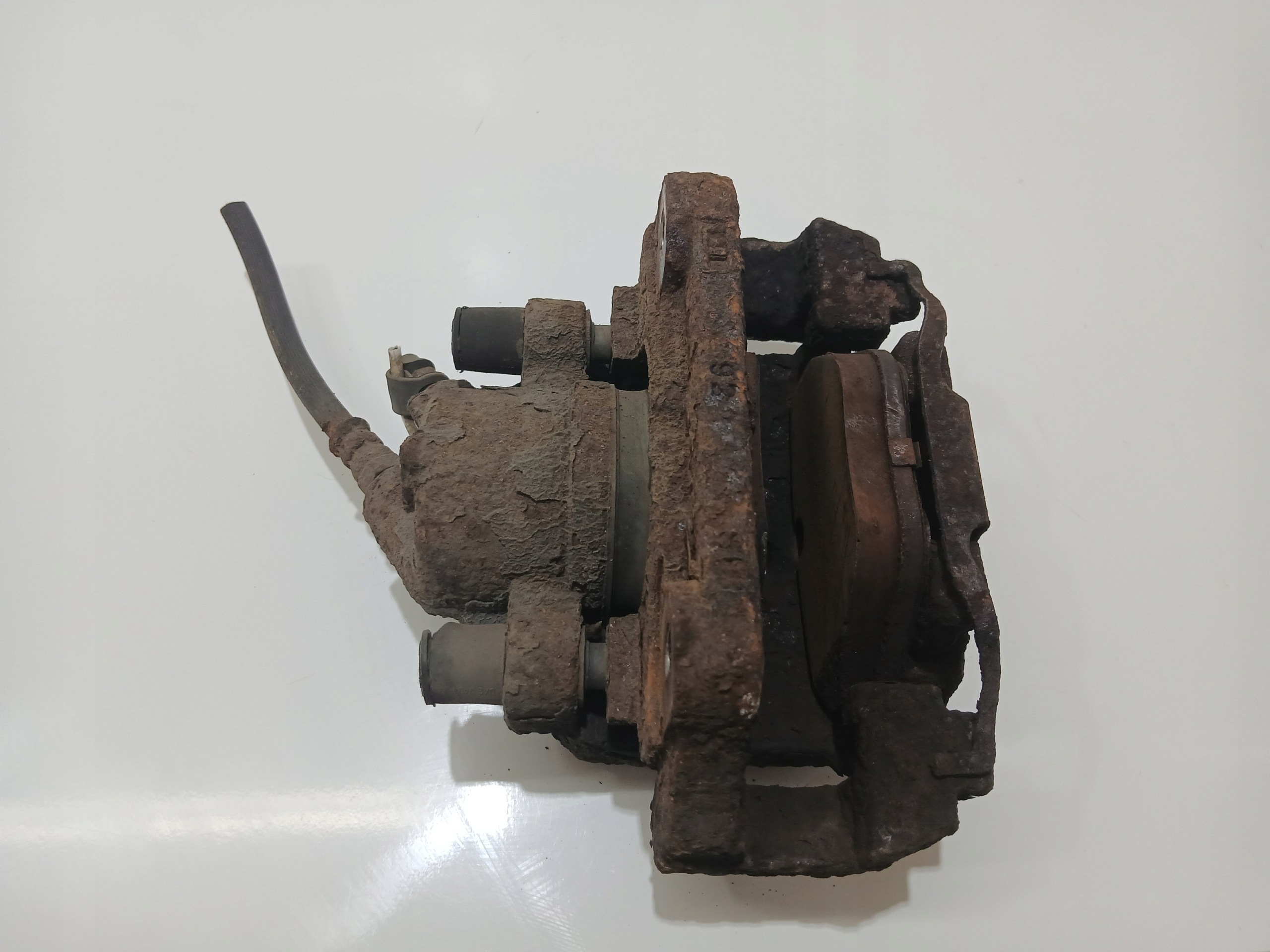 caliper brake left front BMW X1 E84 N47 57/24 (24235583)