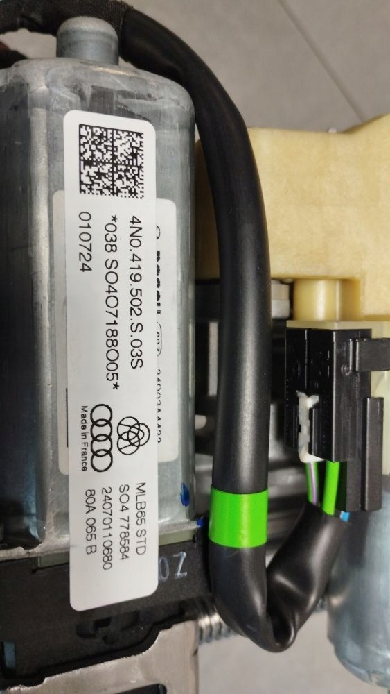 Audi A7 4K steering wheel rod electrical 4N0419502S