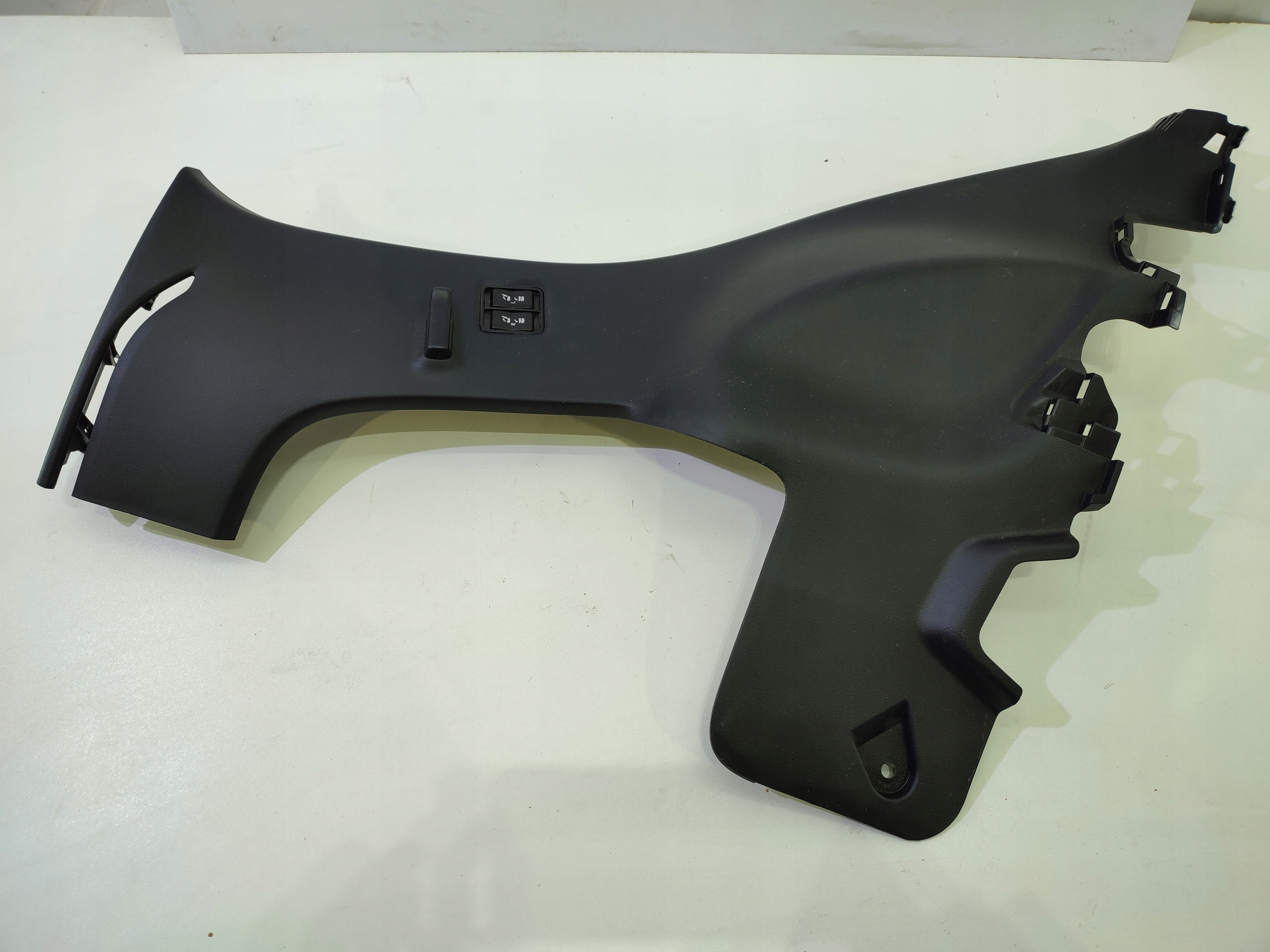 LEXUS RX 450H ЗАДНЯ ЛІВА СТІЙКА