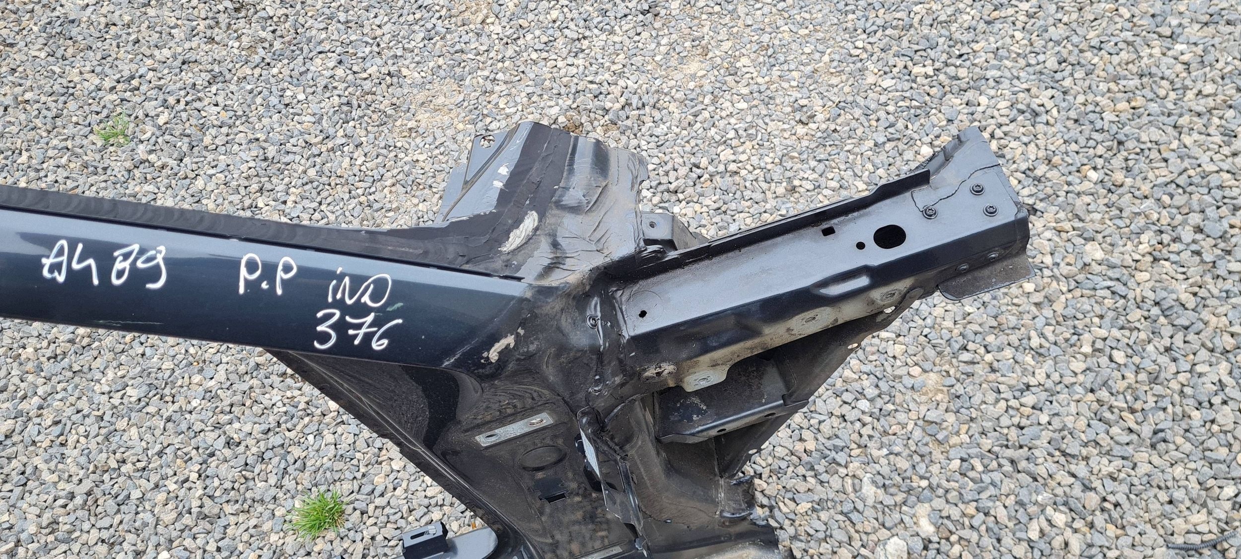 A4 B9 8W S4 threshold pillar A right front side quarter right