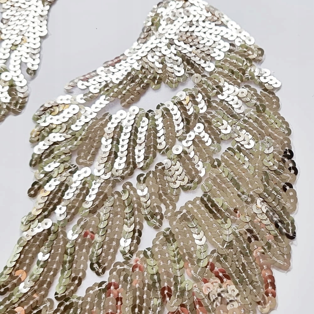 Aplikacja termo na odzież - Skrzydła cekinowe Rodzaj aplikacji z haftem