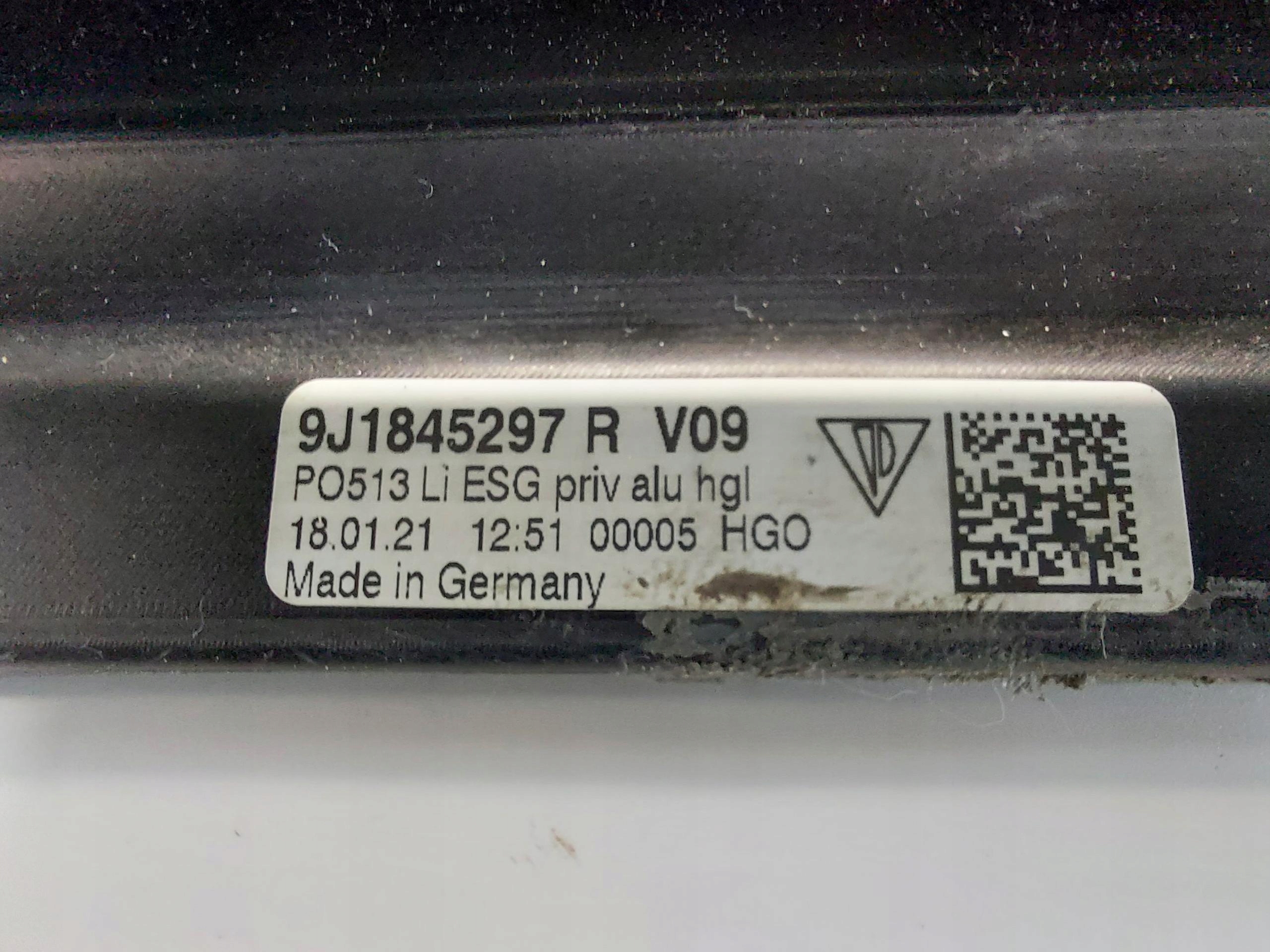 Porsche Taycan 4S 9J1 2021r window bodywork side left rear part