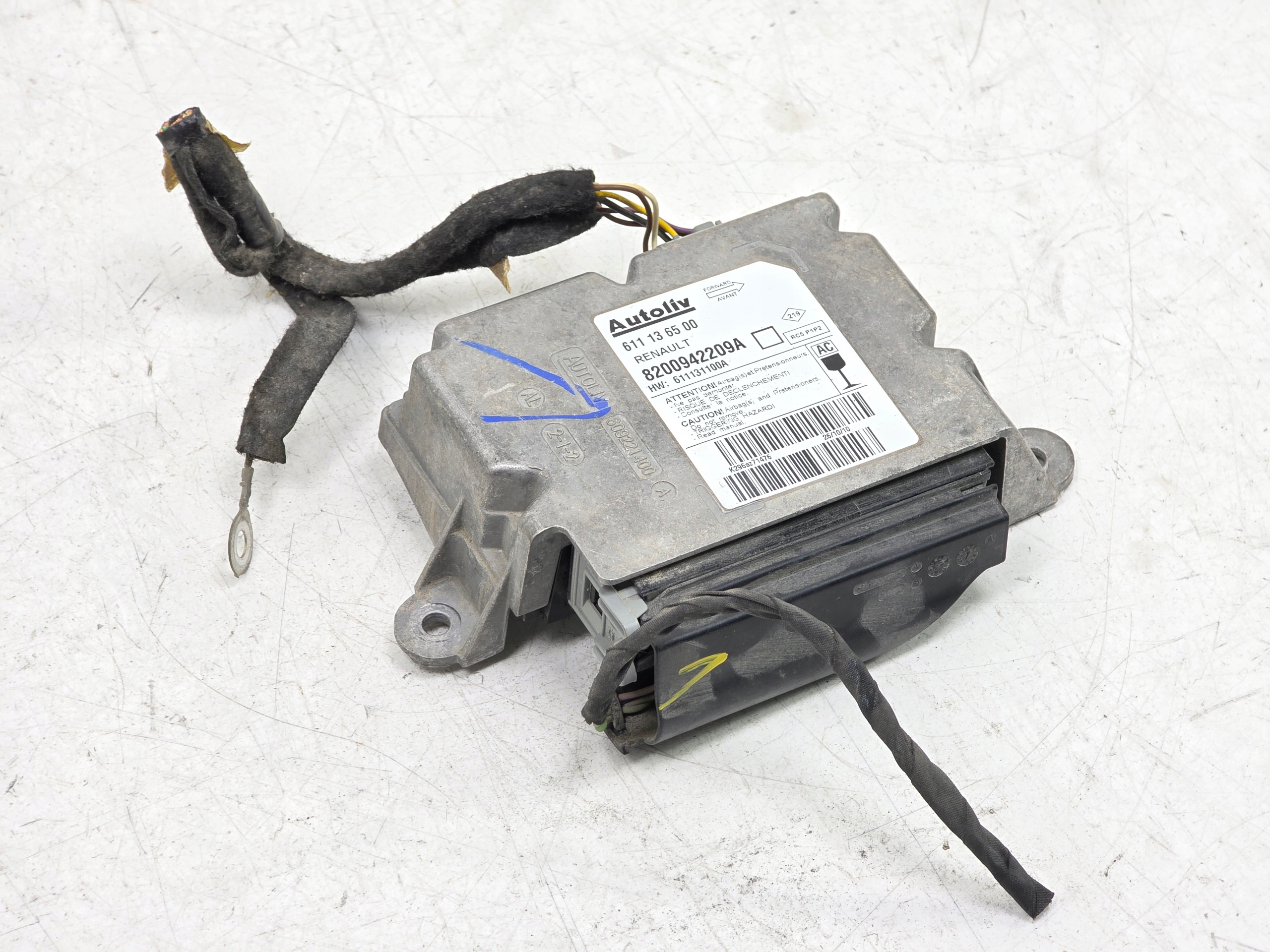 MASTER III 3 2.3 Блок airbag 611136500 8200942209A 1B