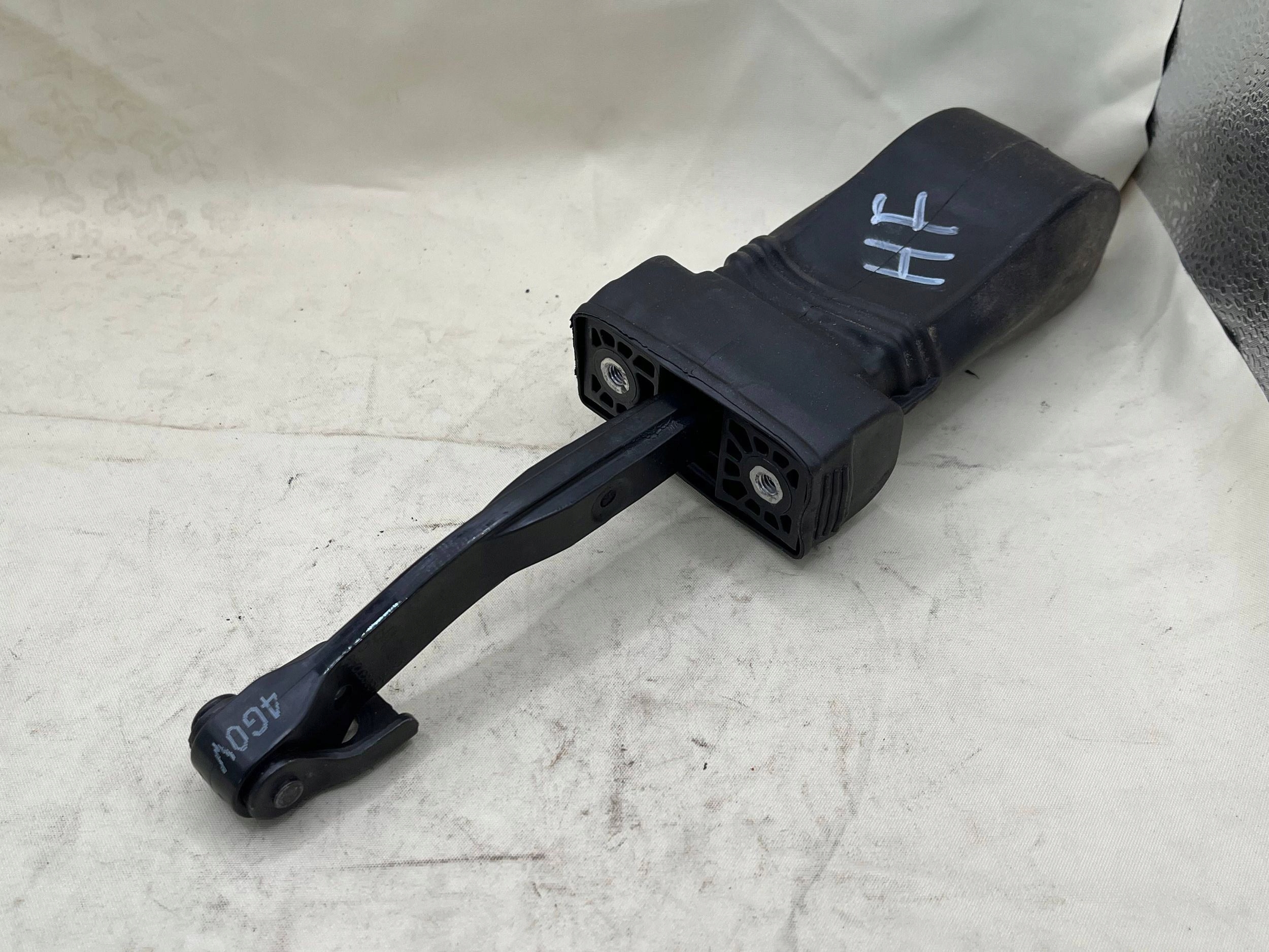 AUDI A6 C7 limiter door 4G0837249C !J