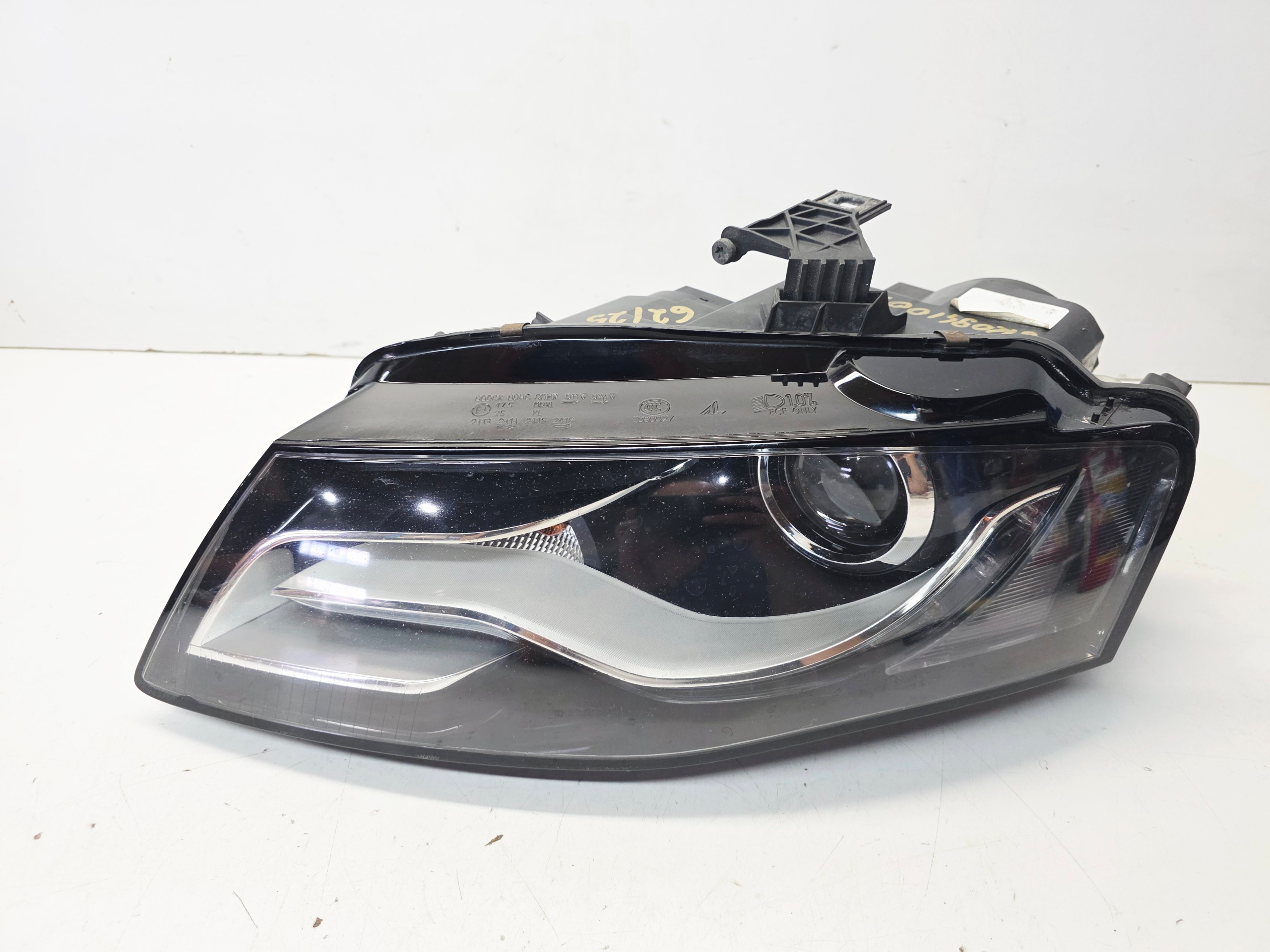 REFLEKTOR light left front BI XENON LED AUDI A4 B8 8K0941003C EU 62/25
