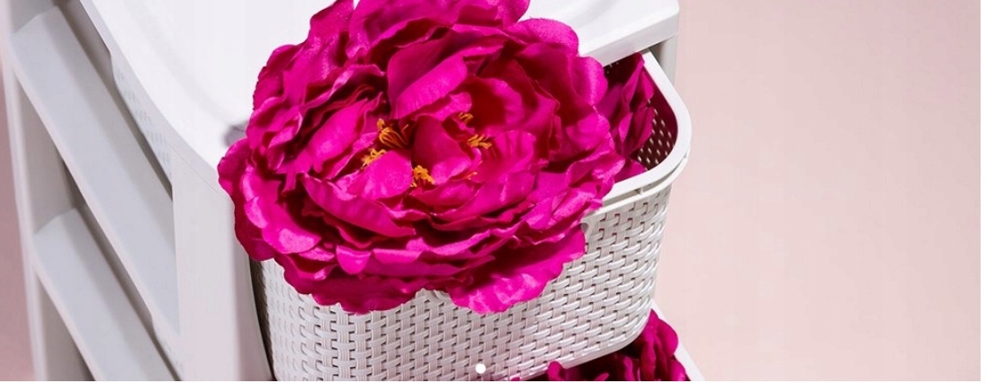 REGAŁ KOMODA STOJAK Z 3 KOSZAMI RATTAN BRANQ Szerokość mebla 24 cm