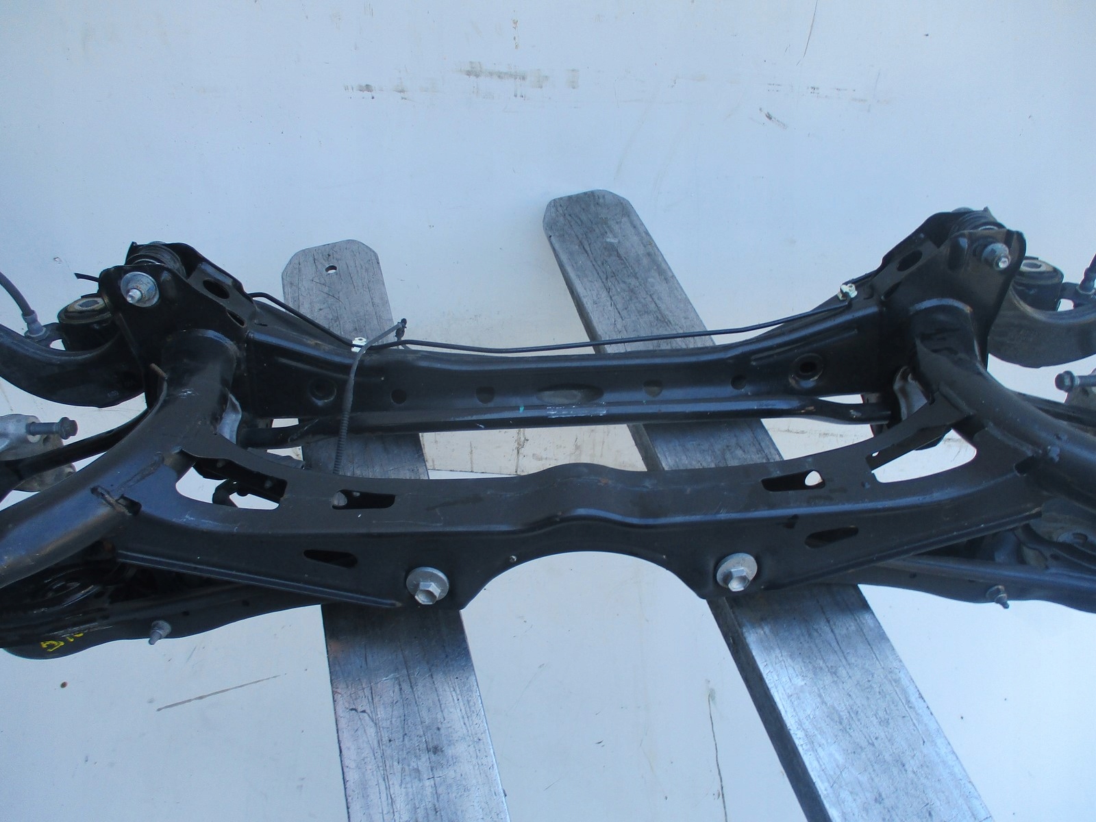 axis rear sususpension VW TIGUAN 5NA