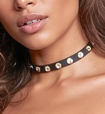 Choker na krk černá přírodní kůže glamour náhrdelník zlatý zirkony