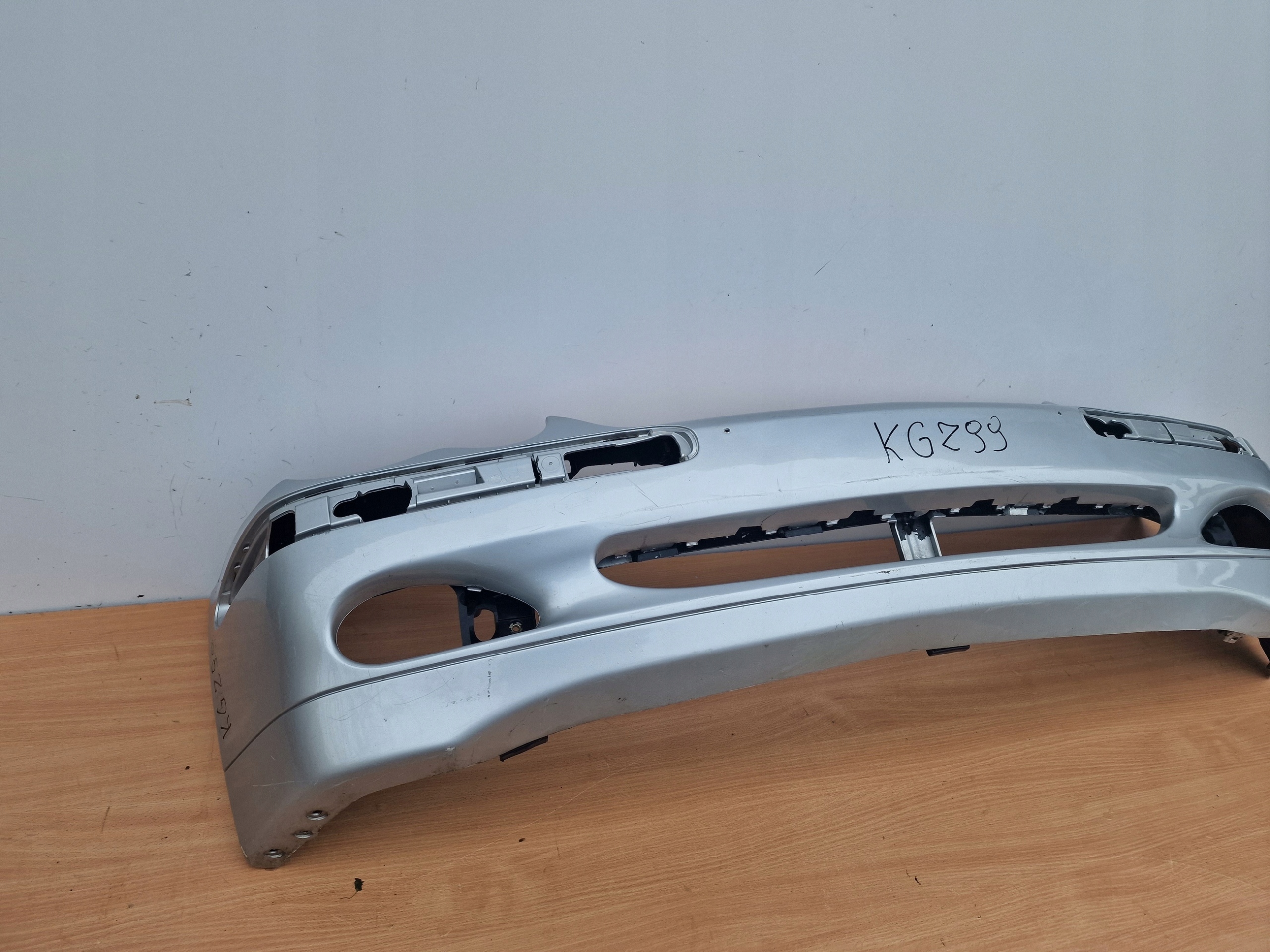 MERCEDES C-KLASA W203 00-03 bumper front + grid
