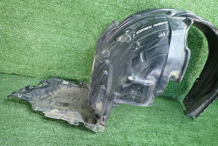 SUBARU FORESTER 18- mudguard right front front